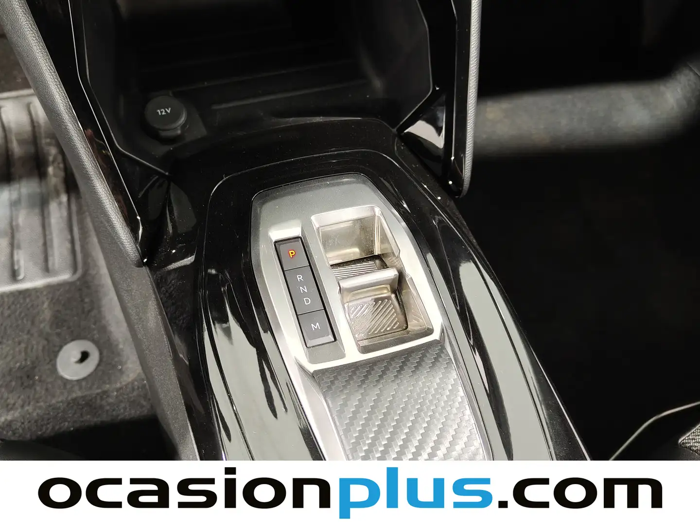 Foto Peugeot 2008 Peugeot 2008 Allure Hybrid eDCS6 (136 CV)