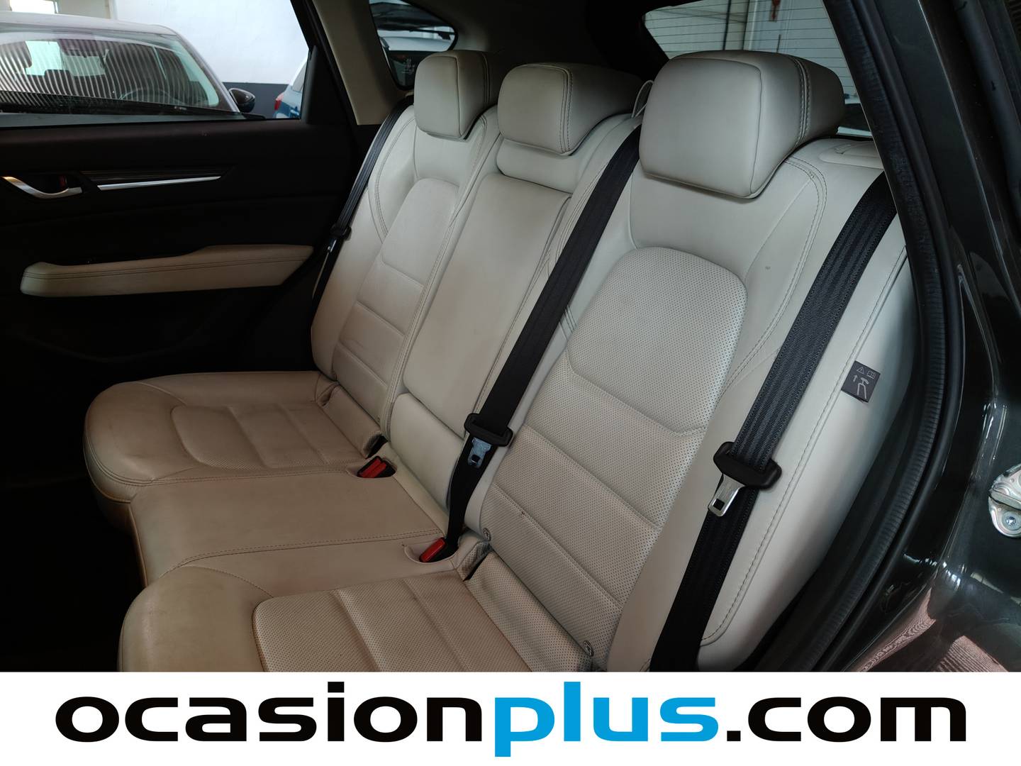 Foto asientos traseros Mazda CX-5 Mazda CX-5 2.5 G Zenith White Sky Cruise 2WD AT (194 CV)