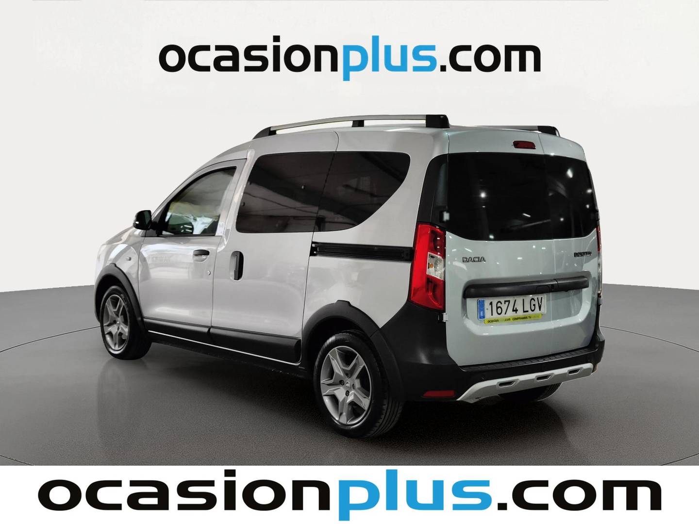 Foto delantera Dacia Dokker Dacia Dokker Stepway Essential Blue dCi (95 CV) derecha