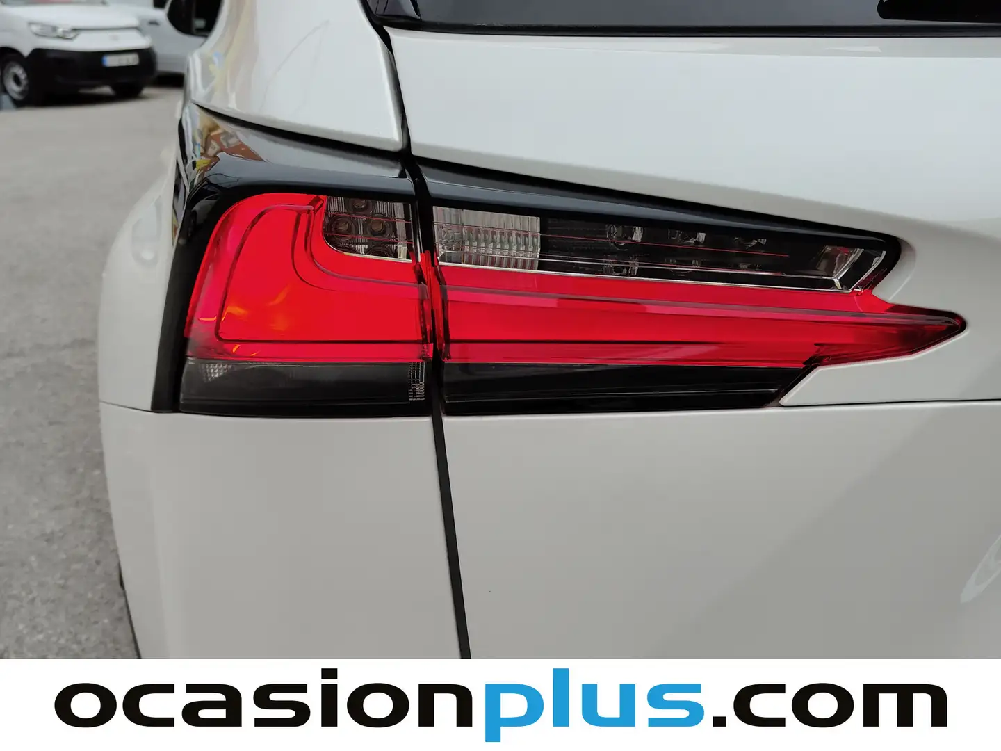 Foto Lexus NX Lexus NX 300h Corporate 2WD + Navibox (197 CV)