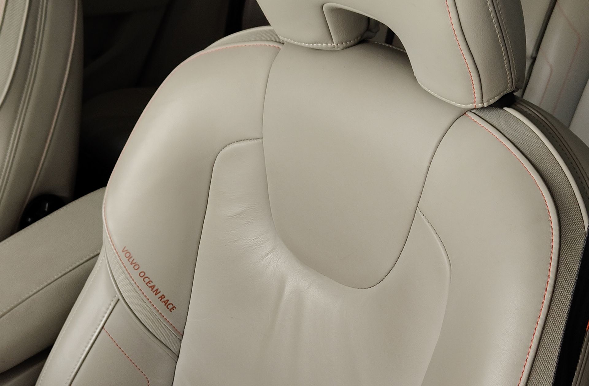 Volvo V40 D3 Momentum Edicion Ocean Race - foto 6