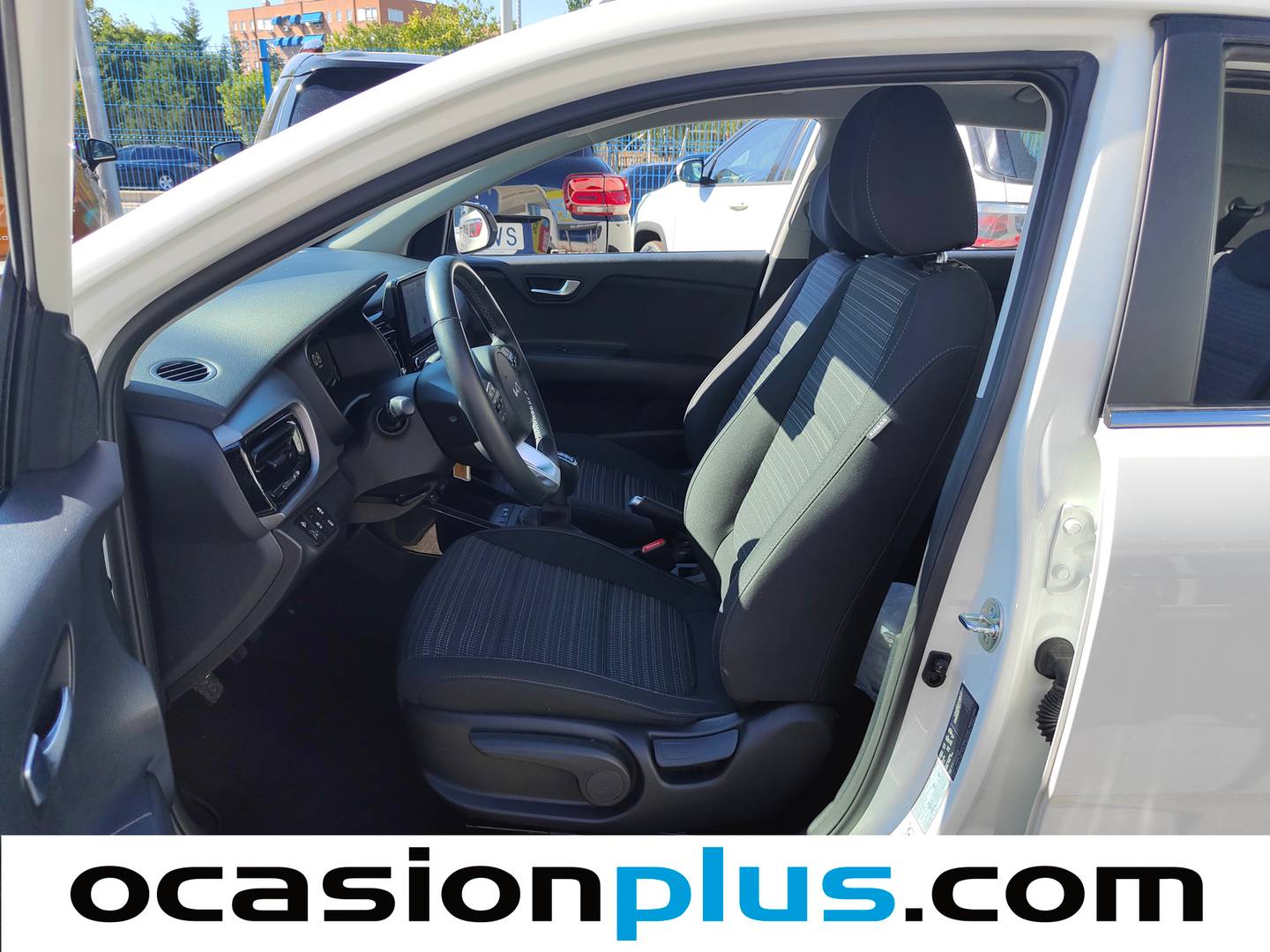 Foto asientos delanteros KIA Stonic KIA Stonic 1.0 T-GDi MHEV Drive (100 CV)