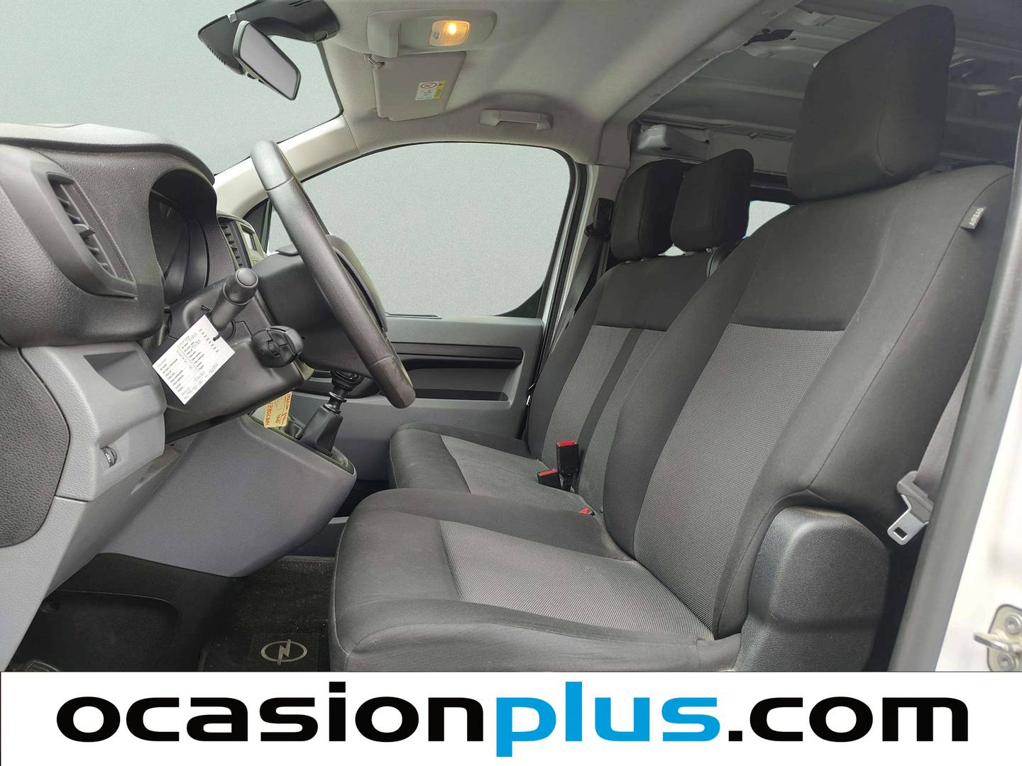 Foto asientos delanteros Opel Vivaro Opel Vivaro Furgon 1.5 Diesel Doble Cabina M Standard Express (120 CV)6 Plazas