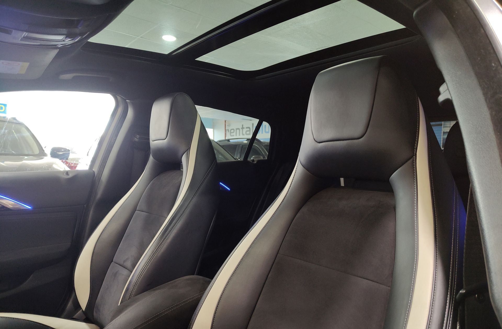 Infiniti Q30 1.5D Sport - foto 8