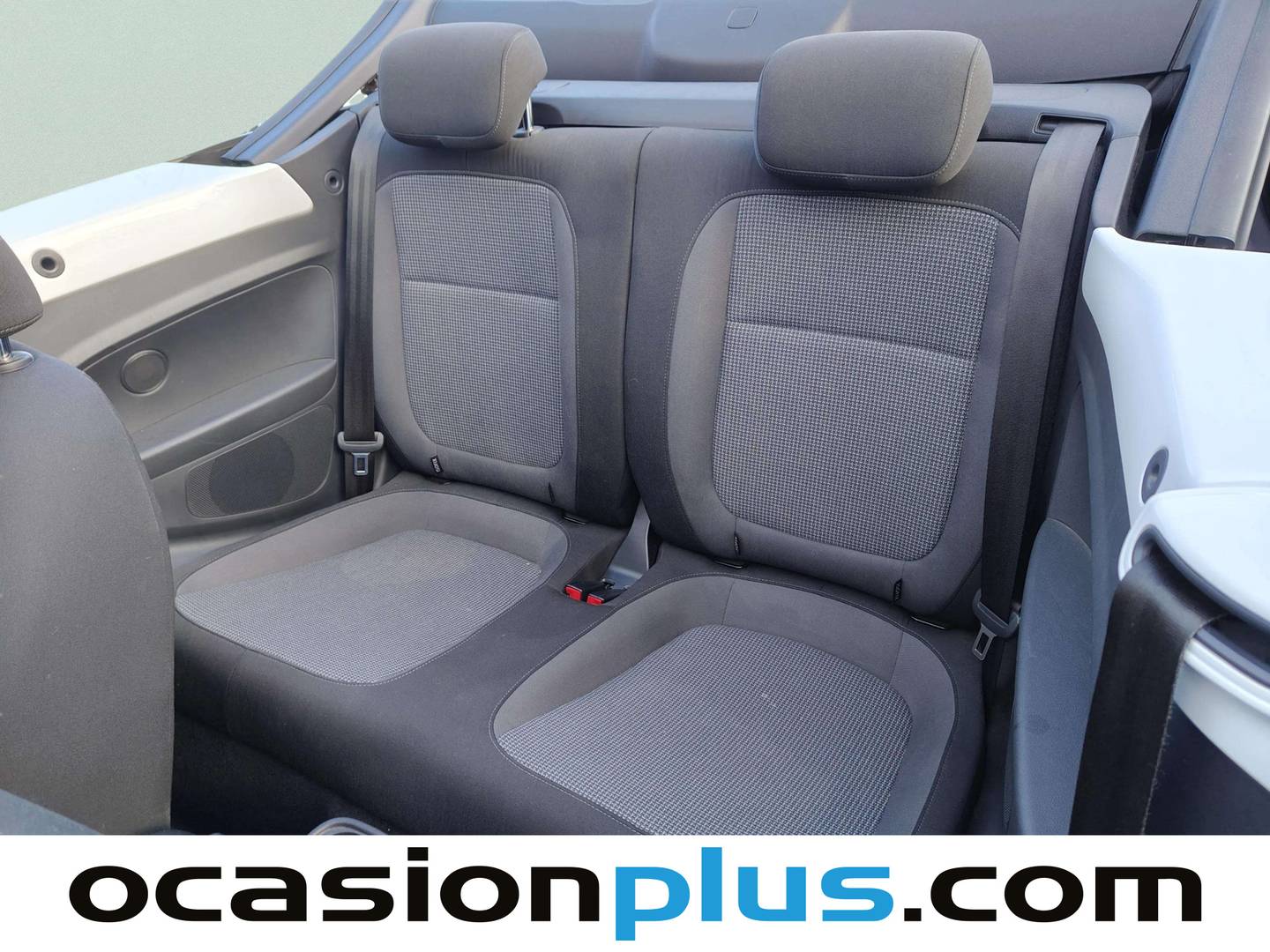 Foto Volkswagen Beetle Volkswagen Beetle Cabrio Cabrio Design 2.0 TDI BMT (110 CV)