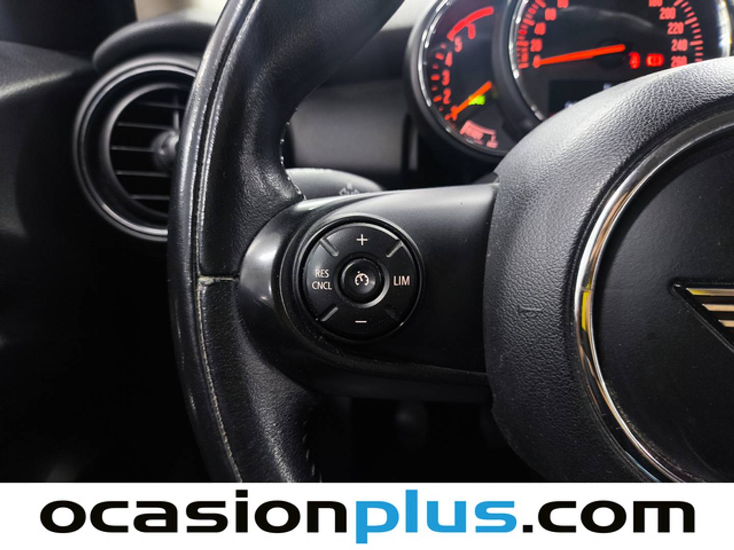 Equipamiento del Mini MINI Mini MINI Cooper 5 Puertas One D (95 CV)