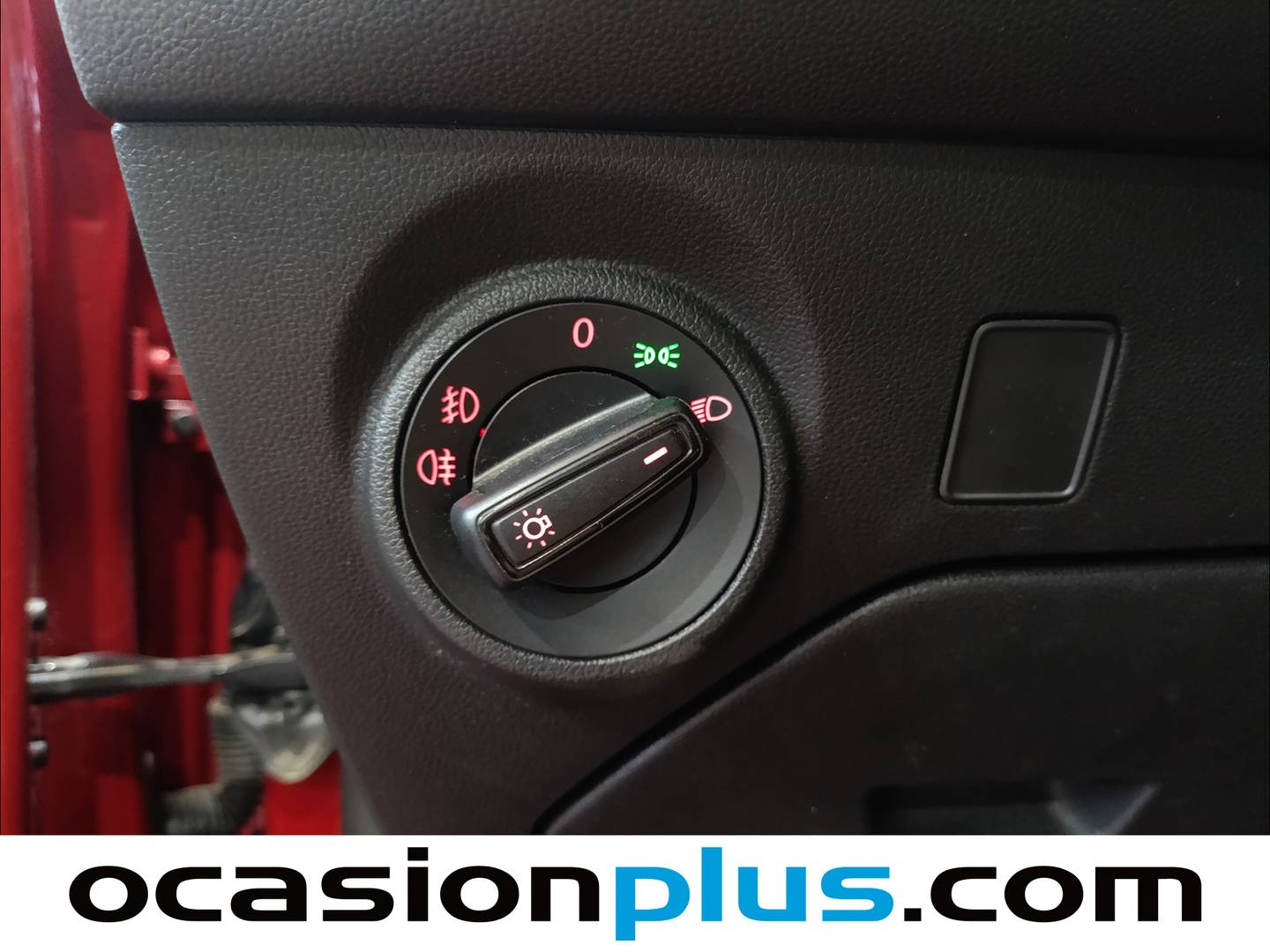 Acabados Seat León Seat León ST 1.6 TDI S&S Reference (115 CV)