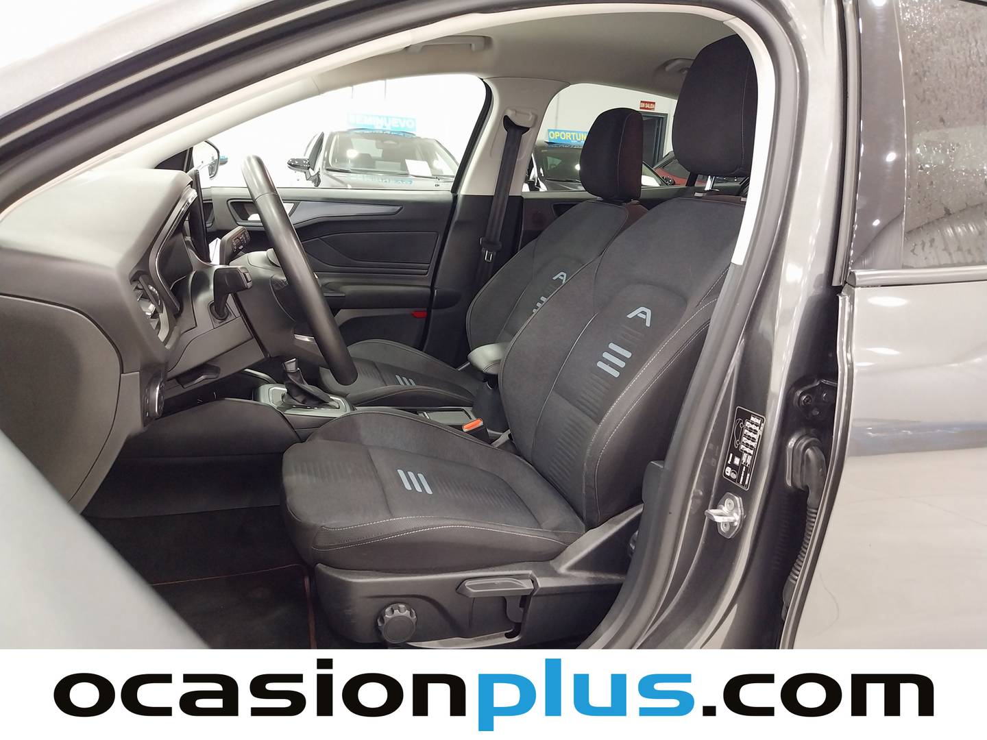 Foto asientos delanteros Ford Focus Ford Focus 1.0 Ecoboost MHEV Active Auto (155 CV)