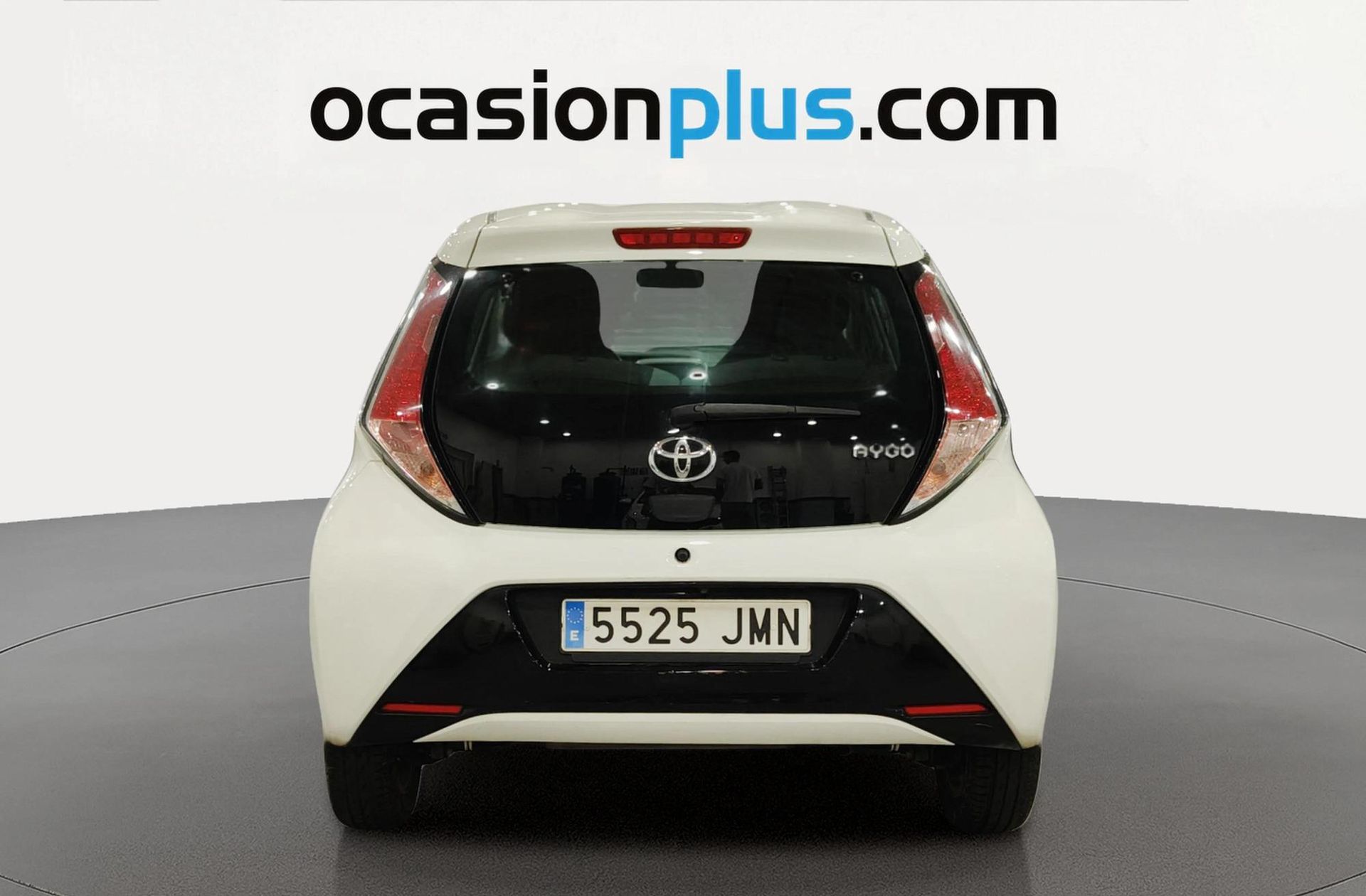 Toyota Aygo 1.0 70 x-play - foto 12