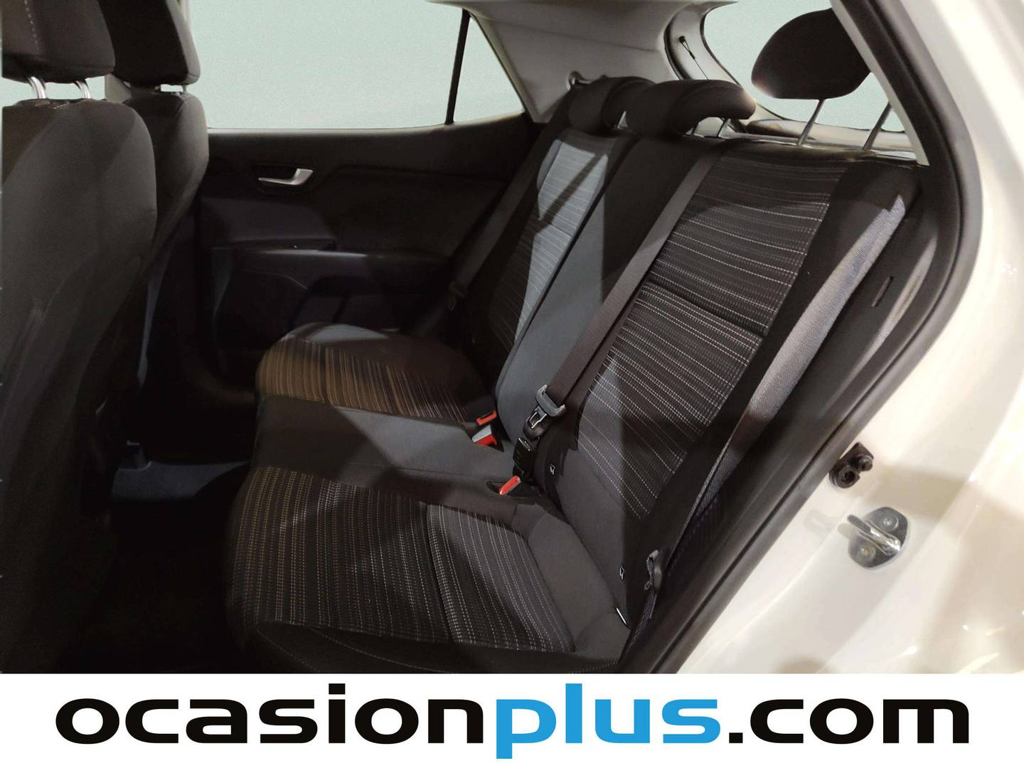 Foto asientos traseros KIA Stonic KIA Stonic 1.0 T-GDi MHEV Drive (100 CV)