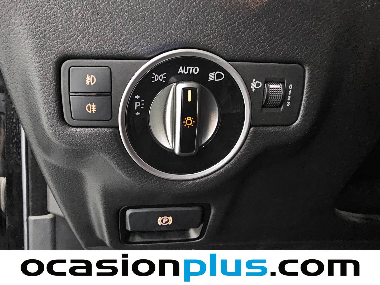 Foto Infiniti Q30 Infiniti Q30 2.2D Premium 7DCT (170 CV)