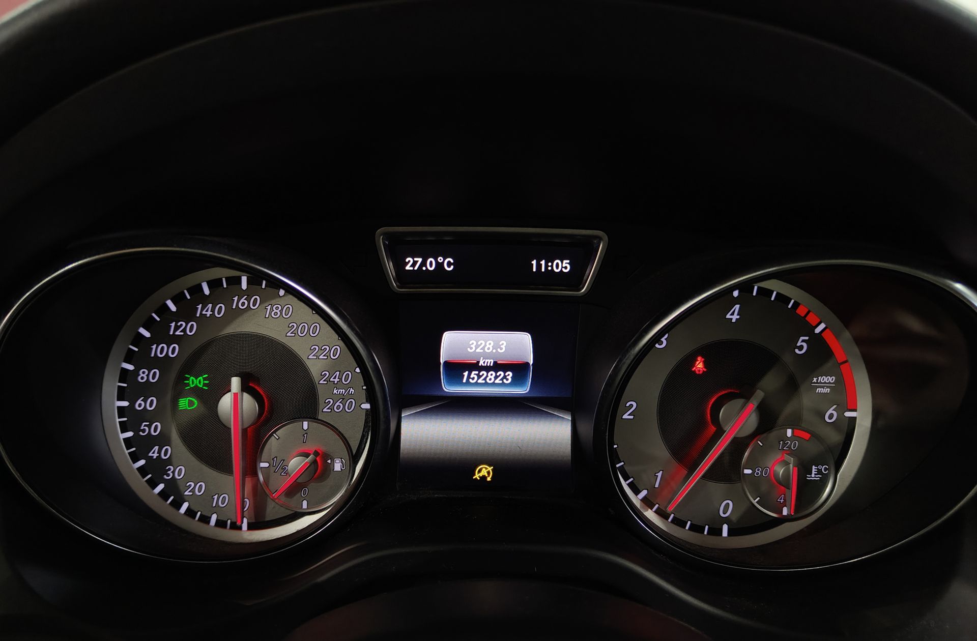Mercedes-Benz GLA 200 d Urban - foto 22