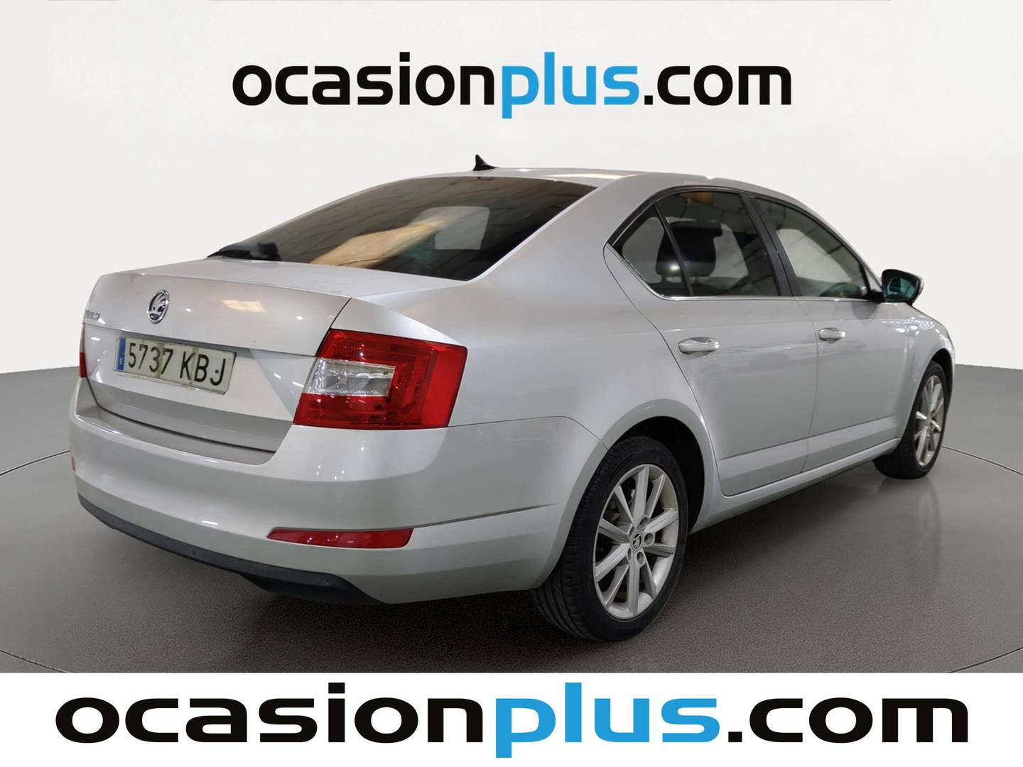 Foto trasera Skoda Octavia Skoda Octavia 1.6 TDI CR Ambition (110 CV) izquierda
