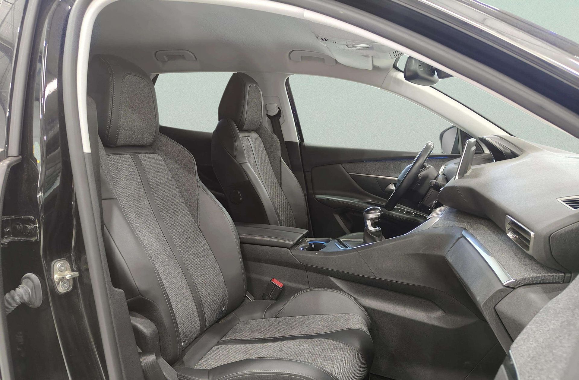 Peugeot 3008 PureTech 130 Allure - foto 18