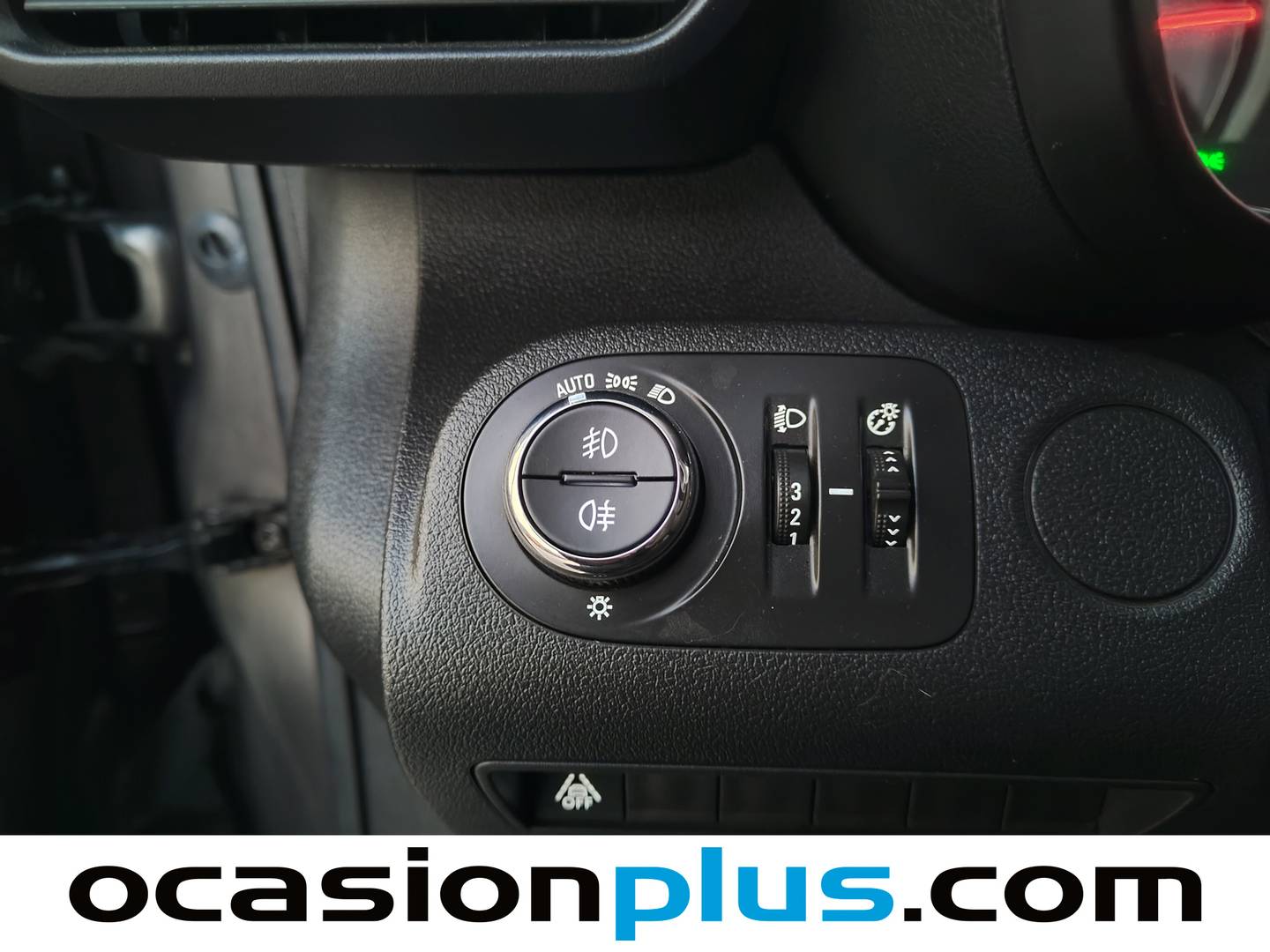 Foto Opel Combo Life Opel Combo Life 1.5 TD S&S Edition Plus L (102 CV)