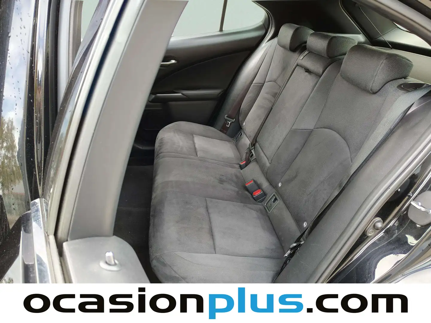 Foto Lexus UX Lexus UX 250h Business 2WD (184 CV)