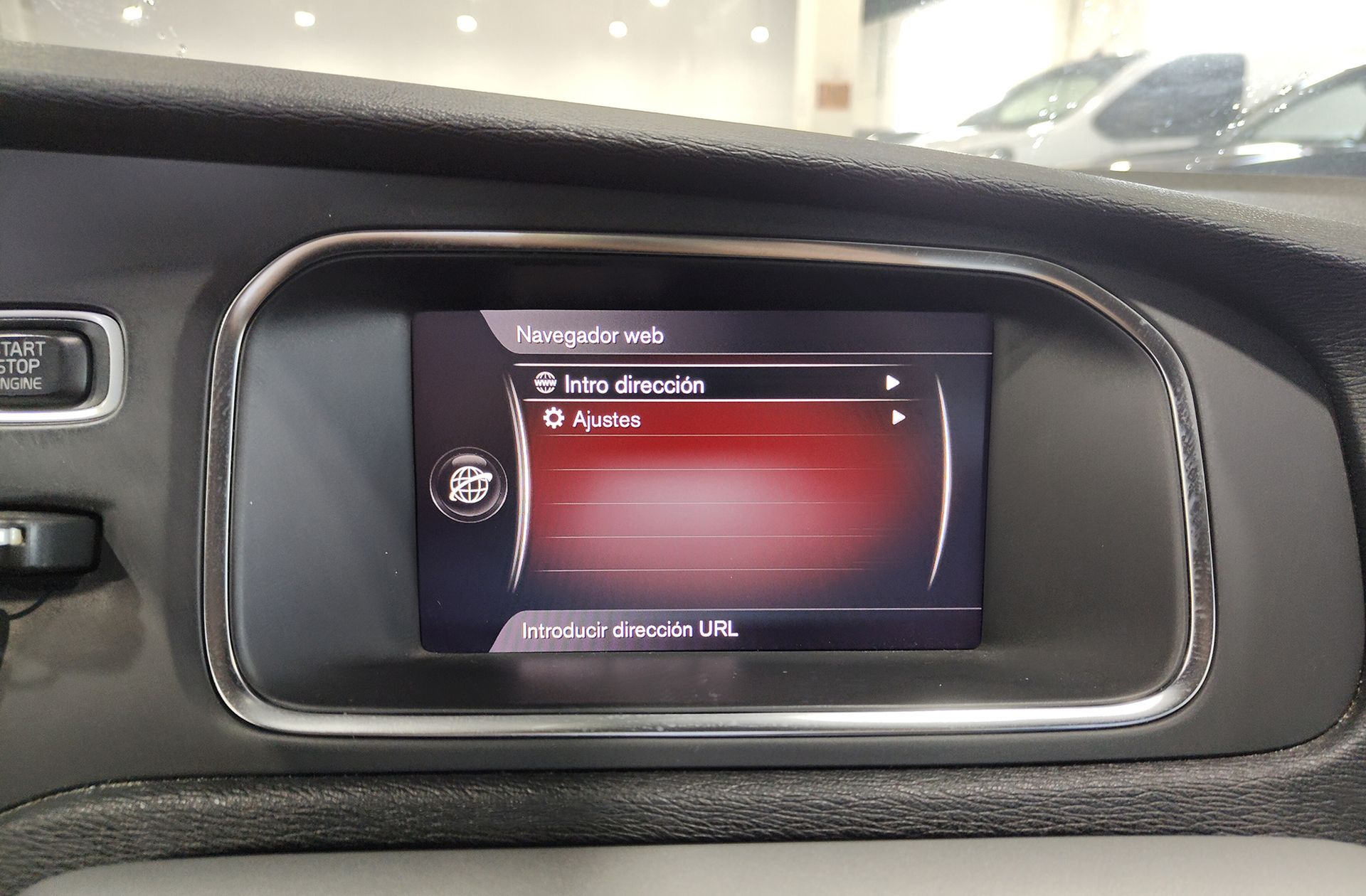 Volvo V40 T2 Momentum - foto 29