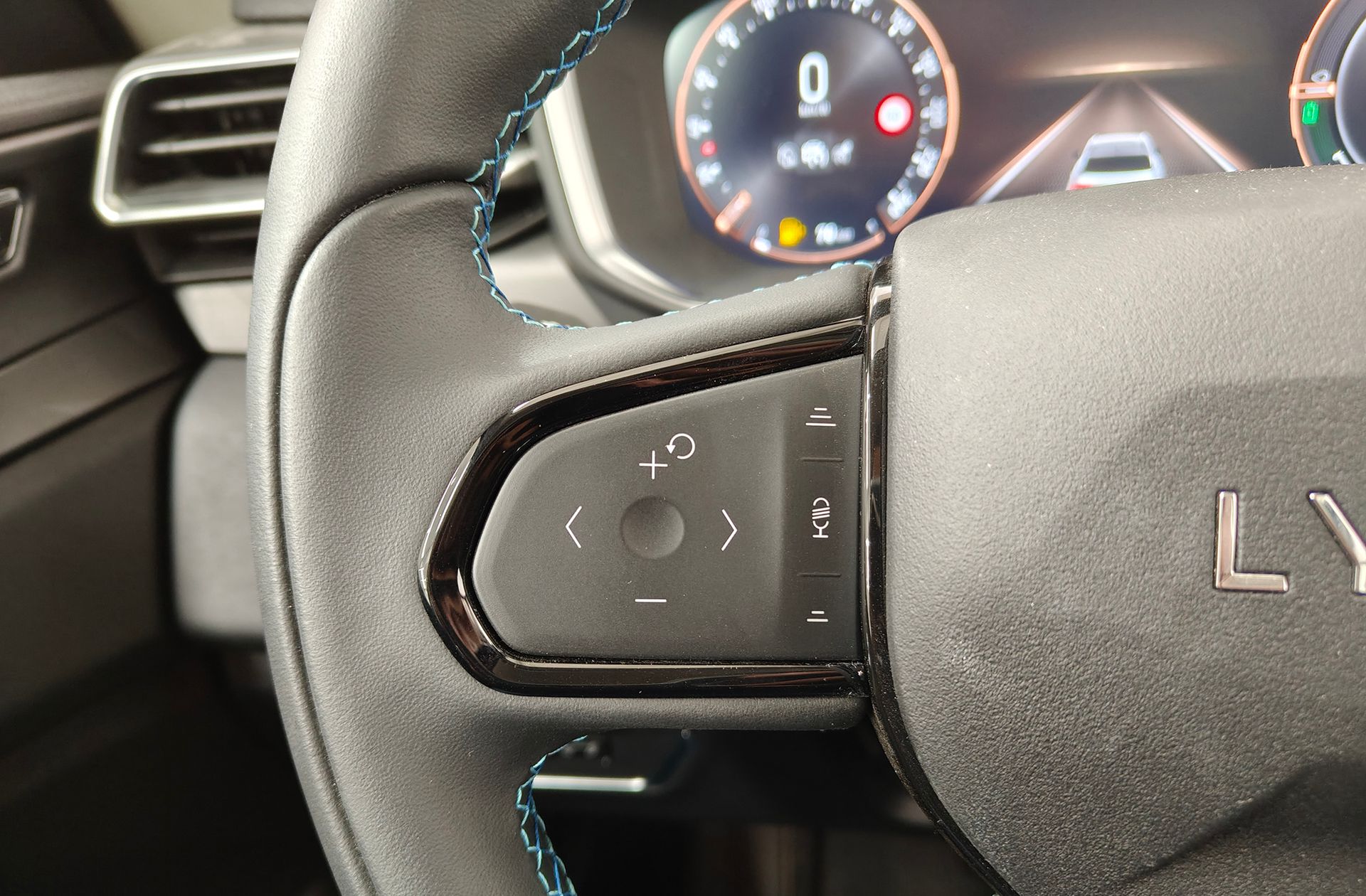 Lynk & Co 01 1.5 PHEV - foto 28