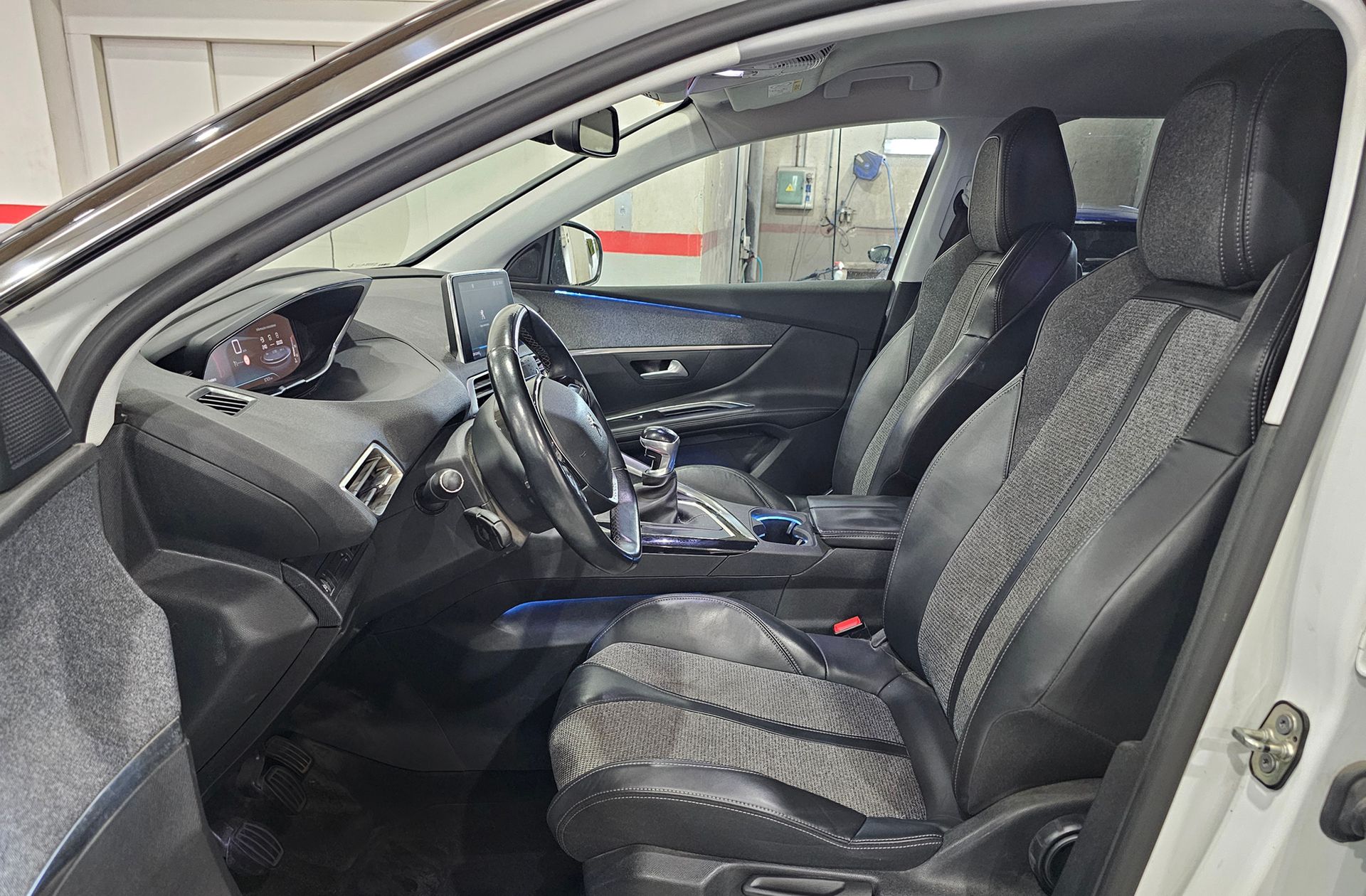 Peugeot 5008 PureTech 130 Allure 7 plazas - foto 14