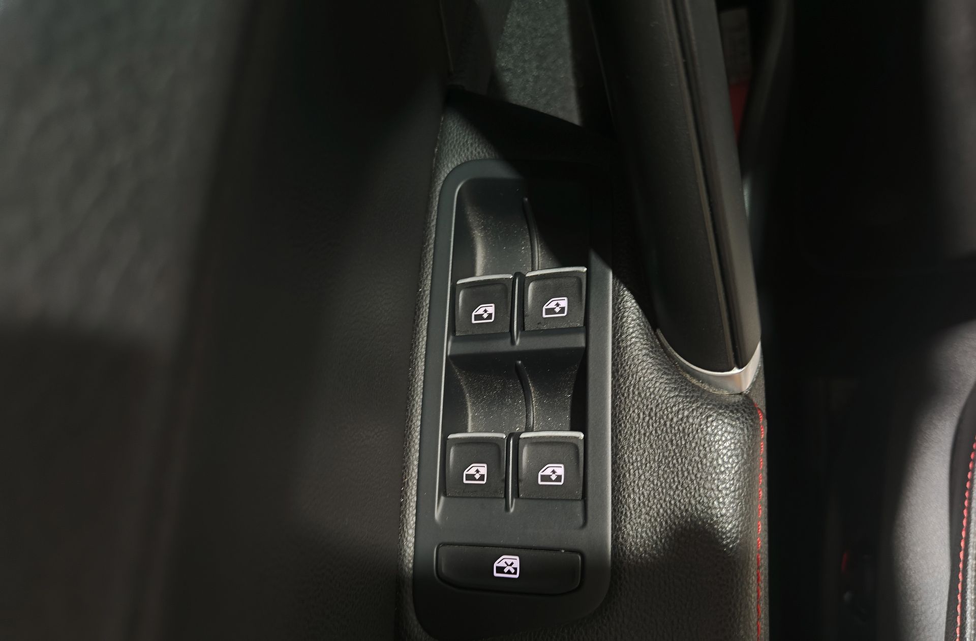 Volkswagen Golf GTI Performance 2.0 TSI DSG - foto 46