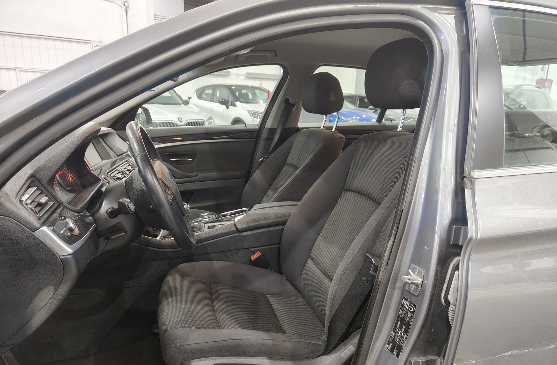 BMW Serie 5 520d - foto 10