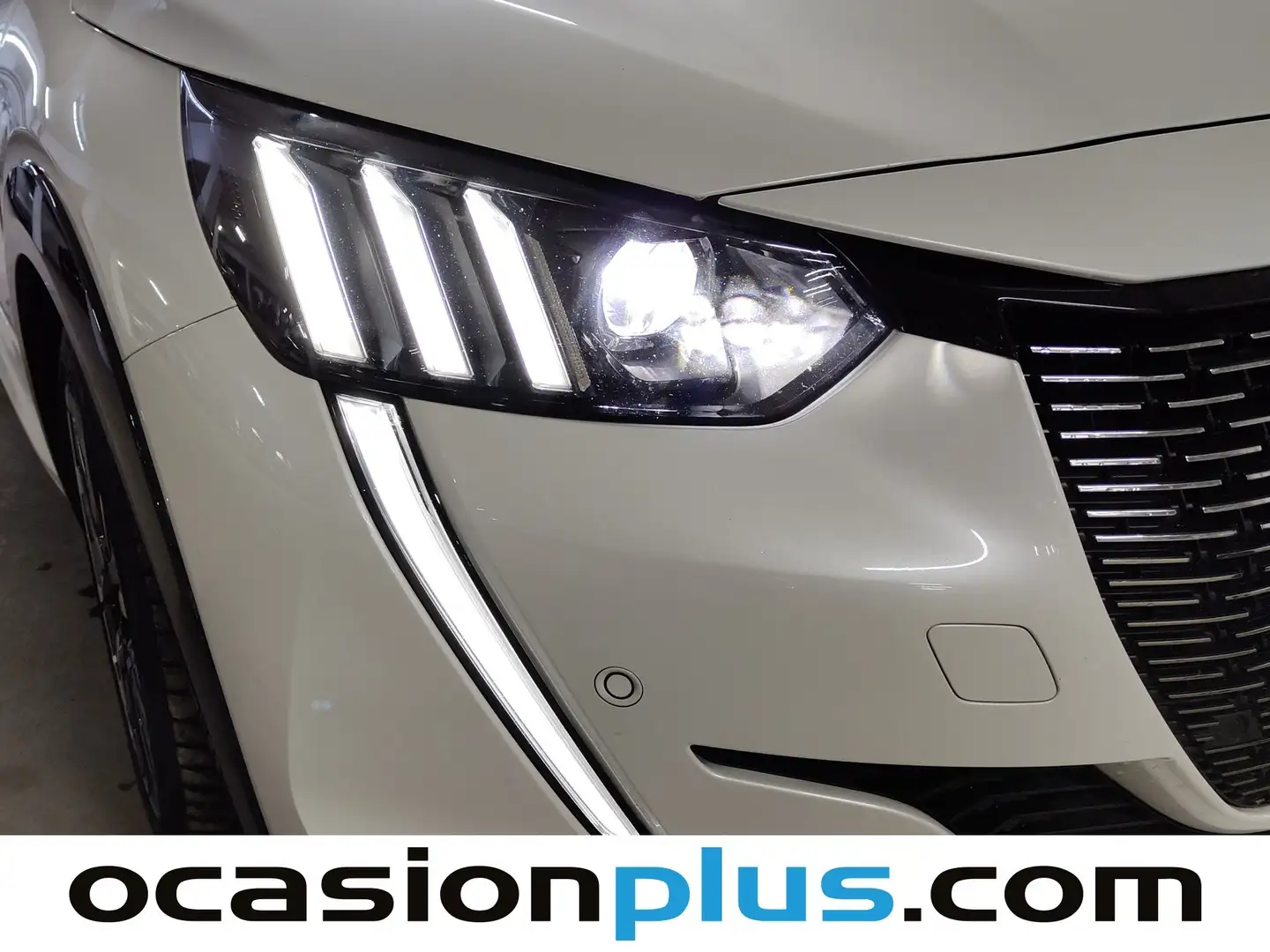 Foto Peugeot 208 Peugeot 208 BlueHDi 100 GT Line (100 CV)