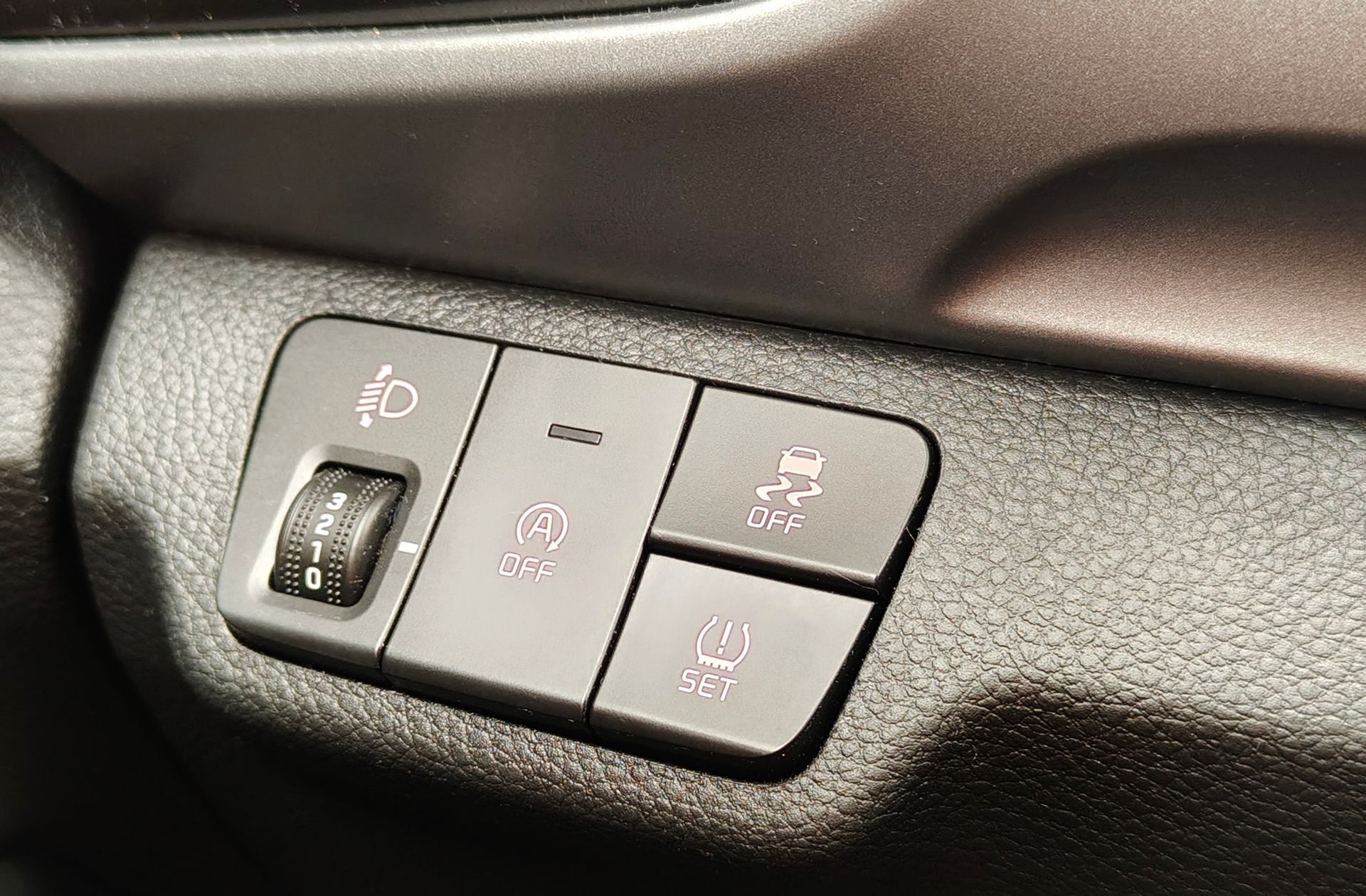 Kia Stonic 1.2 DPi Drive - foto 28