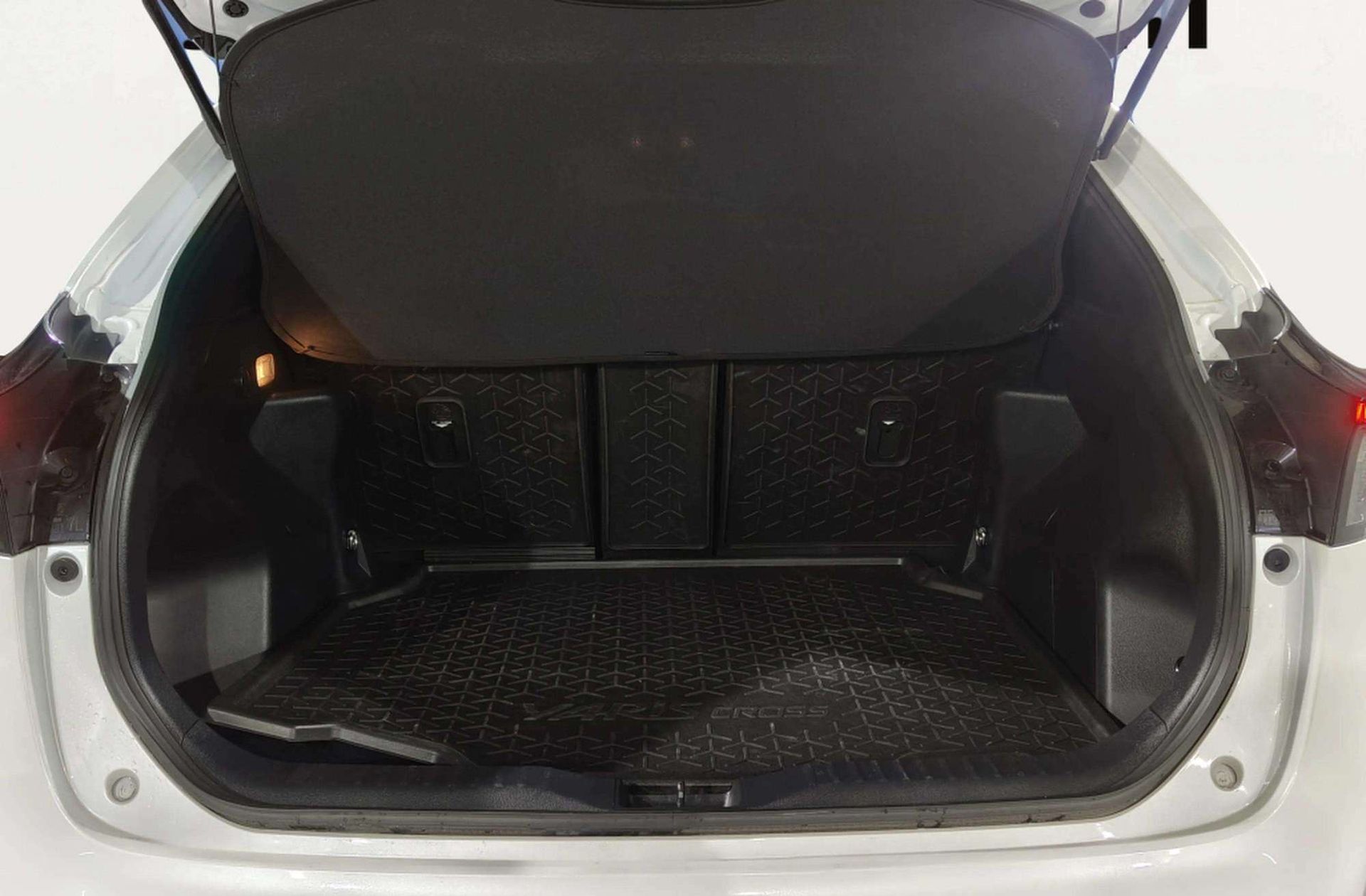Toyota Yaris Cross 120H Adventure 4x4 - foto 19