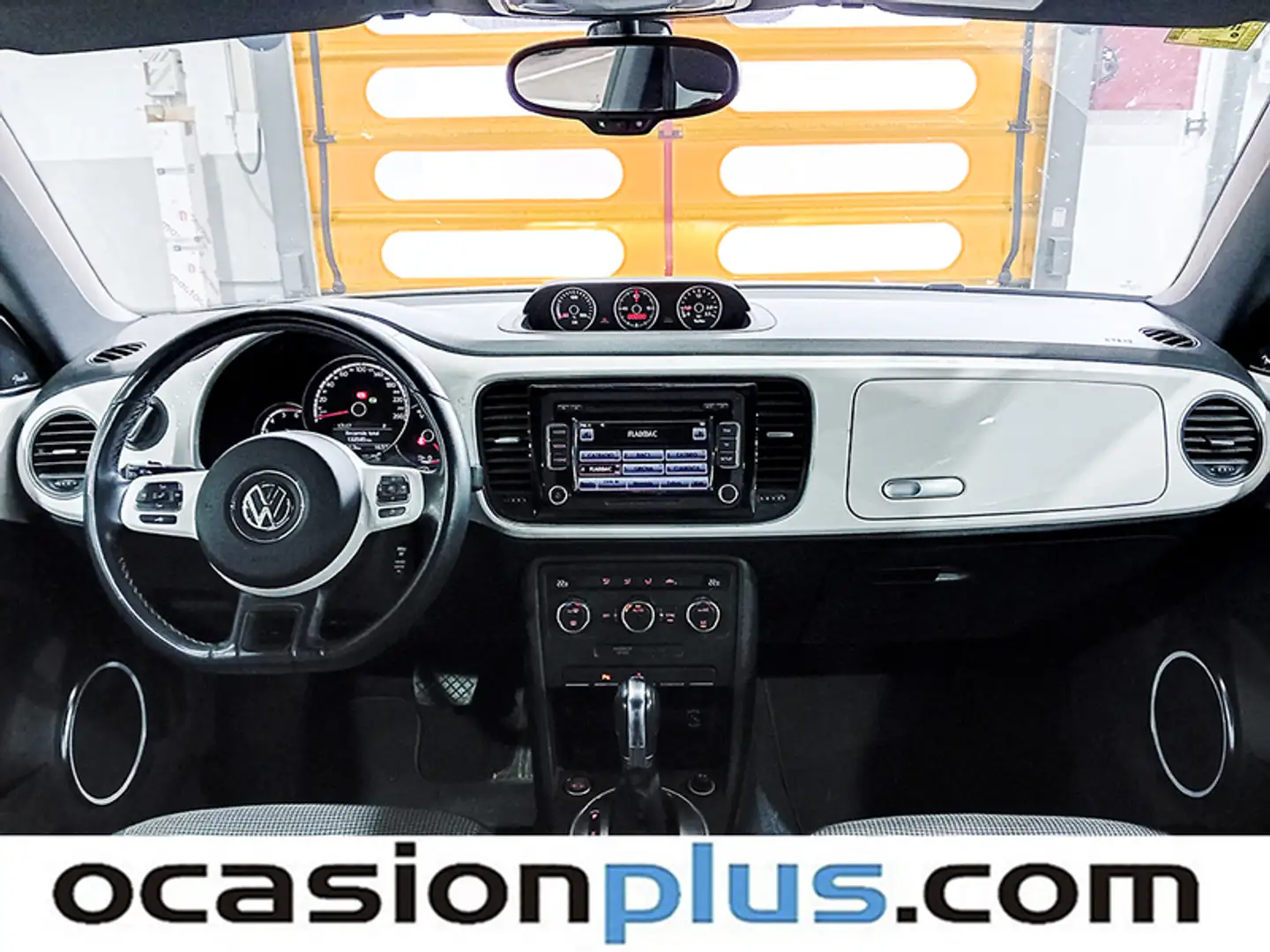 Foto Volkswagen Beetle Volkswagen Beetle 2.0 TDI Design DSG (140 CV)