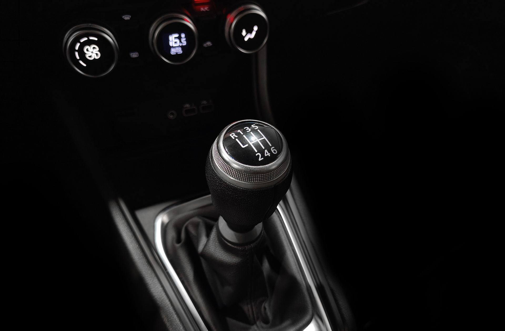 Renault Captur Techno TCe - foto 5