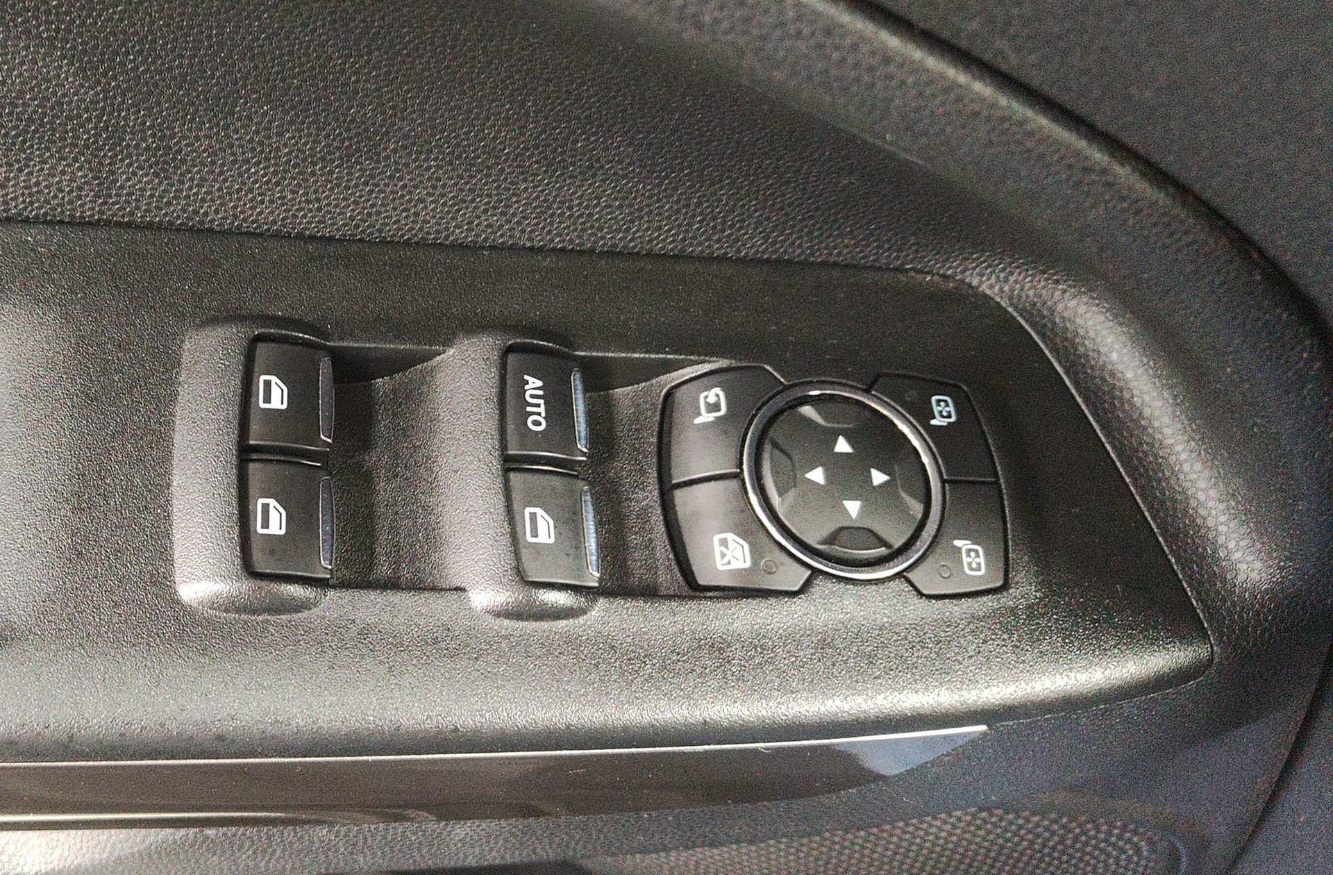 Ford EcoSport 1.0L EcoBoost Trend+ - foto 32