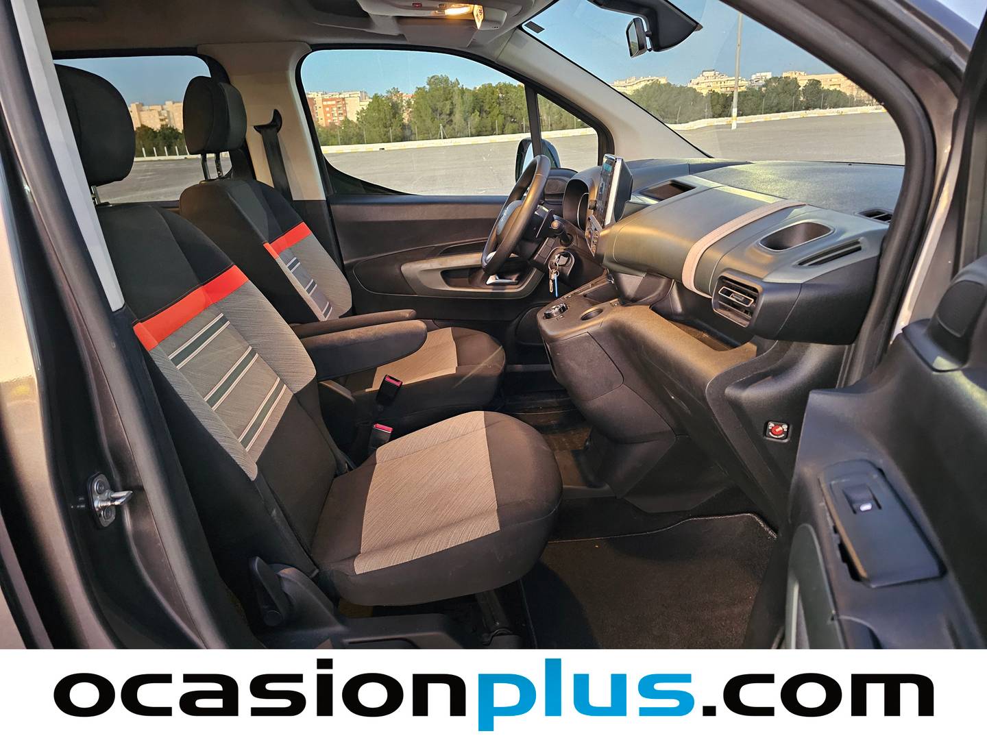 Foto Citroën Berlingo Citroen Berlingo BlueHDi 130 S&S Talla M Shine EAT8 (130 CV)