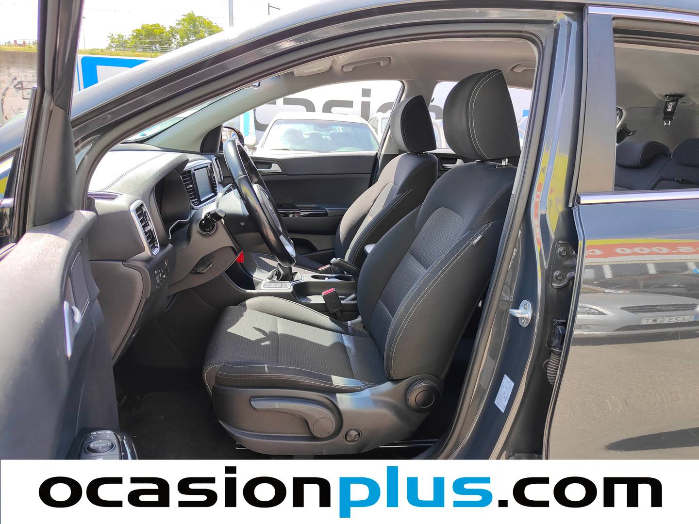 Foto asientos delanteros KIA Sportage KIA Sportage 1.6 MHEV Drive 4x2 (115 CV)