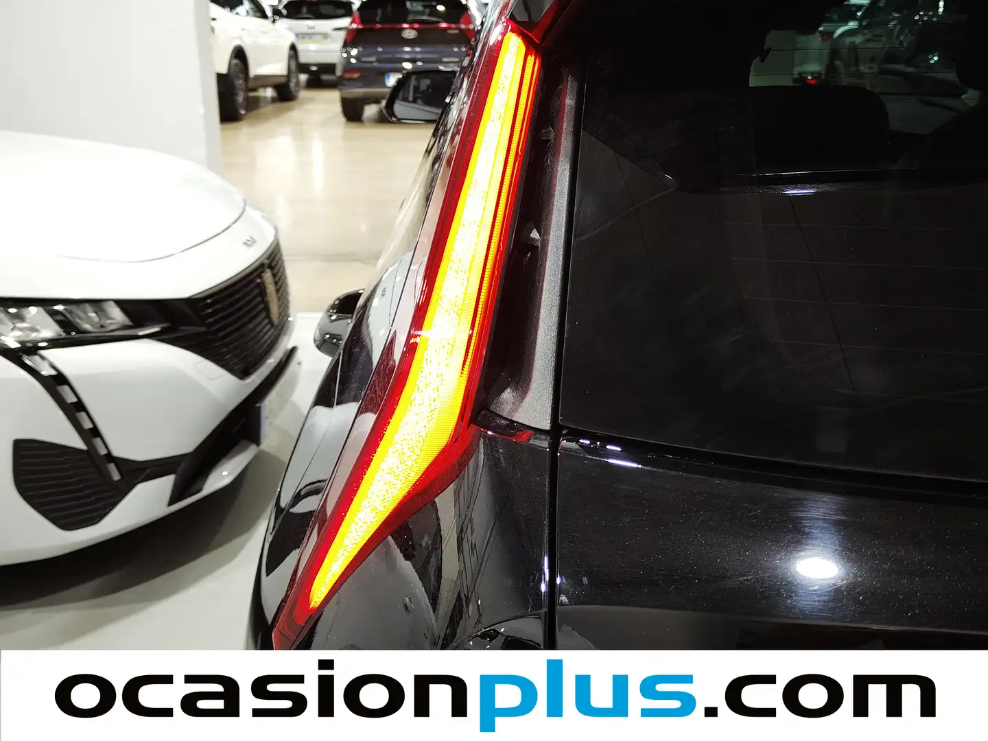 Foto KIA Niro Kia Niro 1.6 GDi HEV Híbrido Emotion (141 CV)