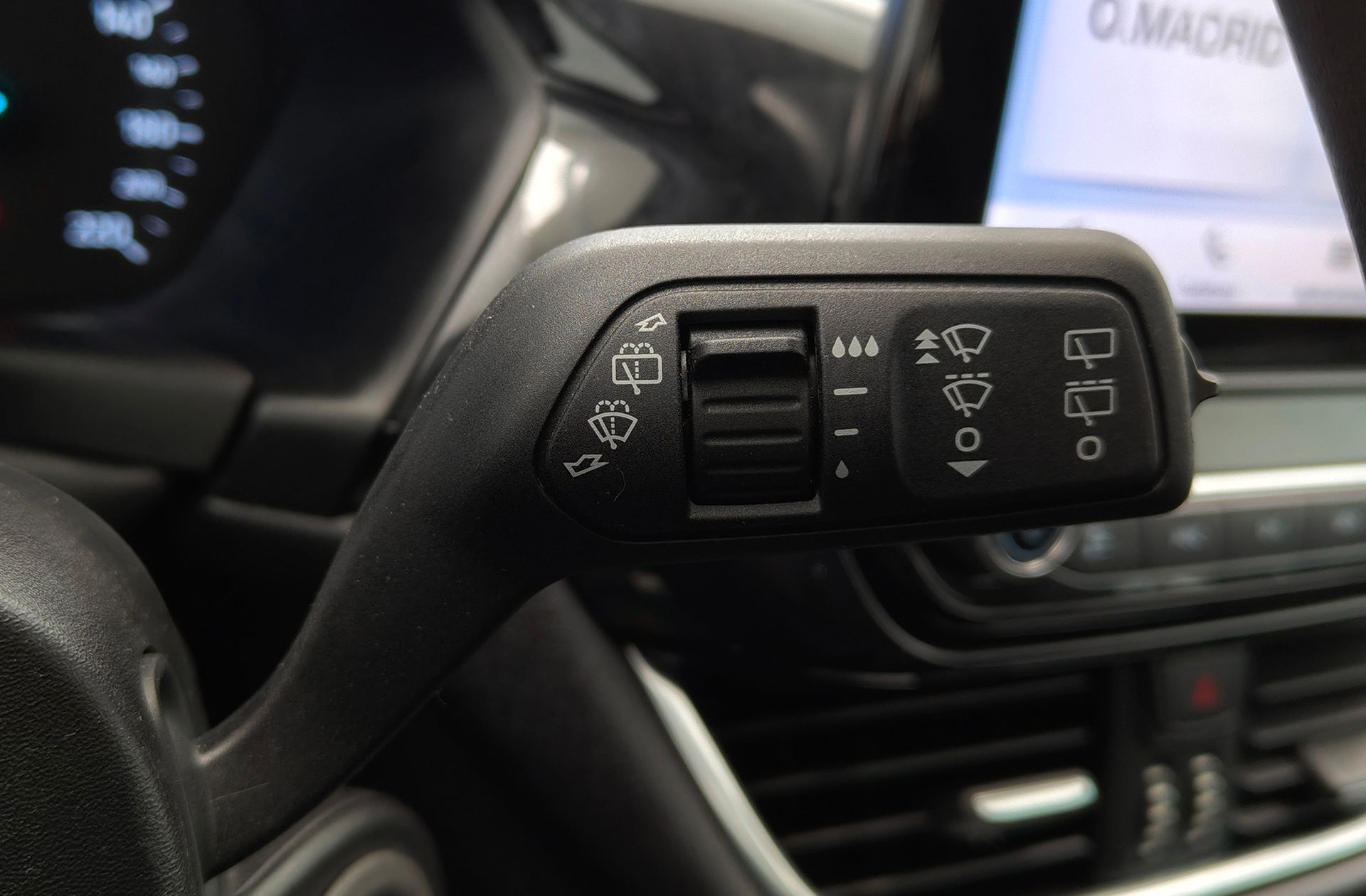 Ford Fiesta 1.1 Ti-VCT Trend+ - foto 26