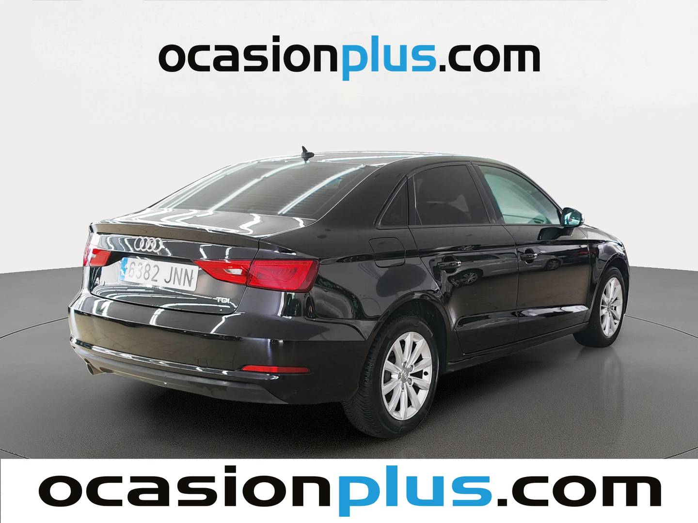 Foto trasera Audi A3 Audi A3 Sedan Sedan Attraction 1.6 TDI clean diesel (110 CV) derecha