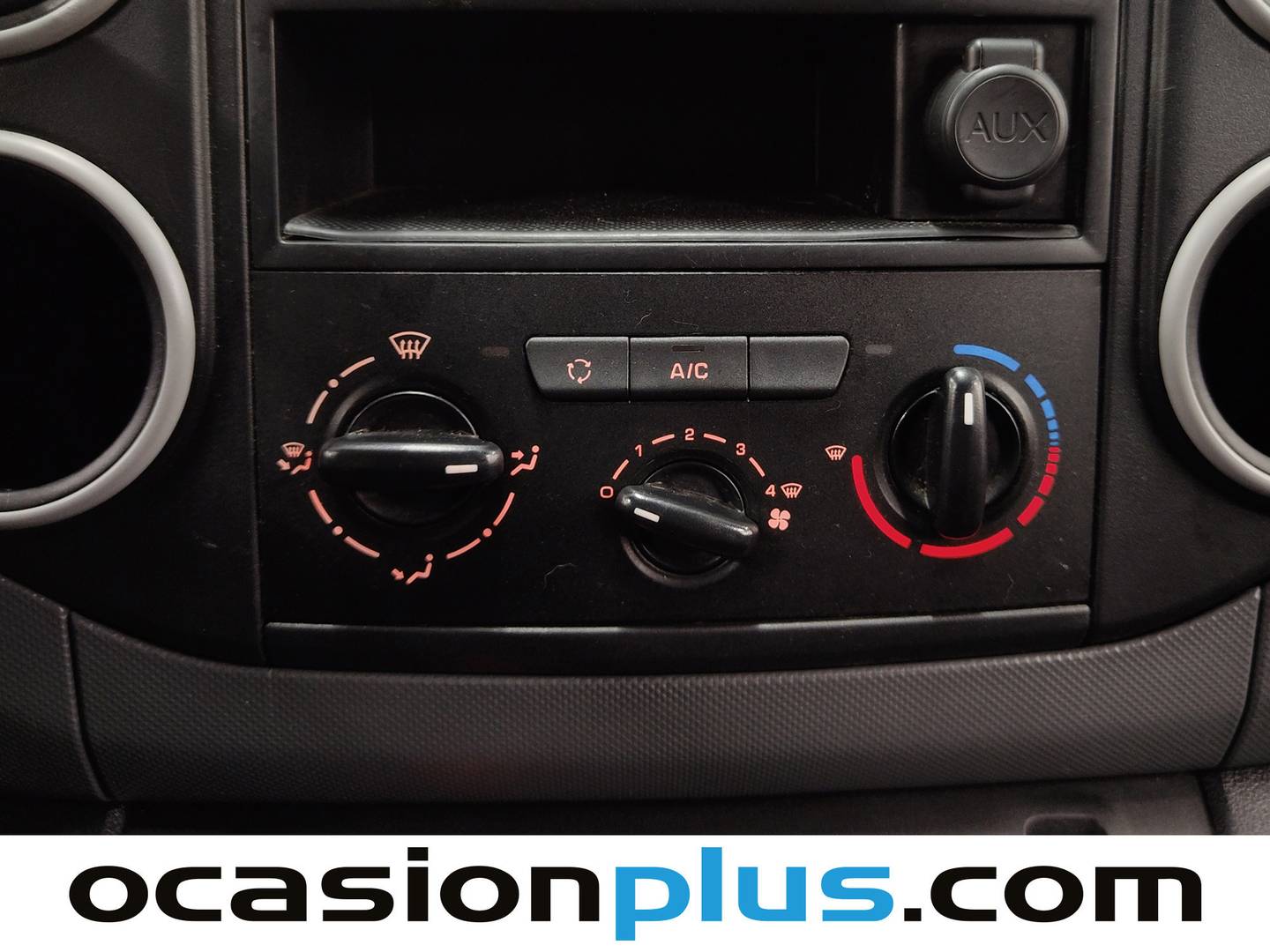 Equipamiento del Peugeot Partner Peugeot Partner Furgon BlueHDi 75 Confort L1 (75 CV)