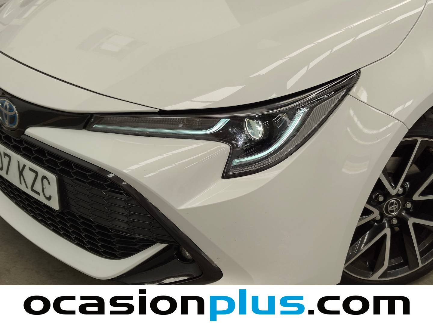 Paquetes del Toyota Corolla Toyota Corolla Corolla 180H FEEL! E-CVT (180 CV)