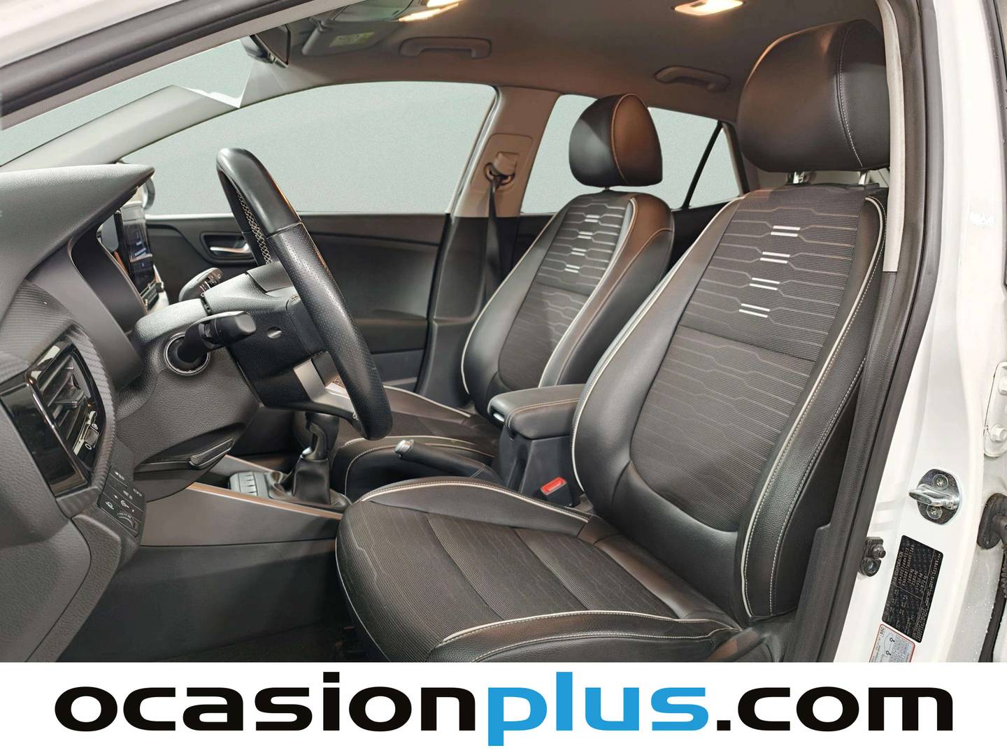 Foto KIA Stonic Kia Stonic 1.0 T-GDi MHEV iMT GT Line (120 CV)