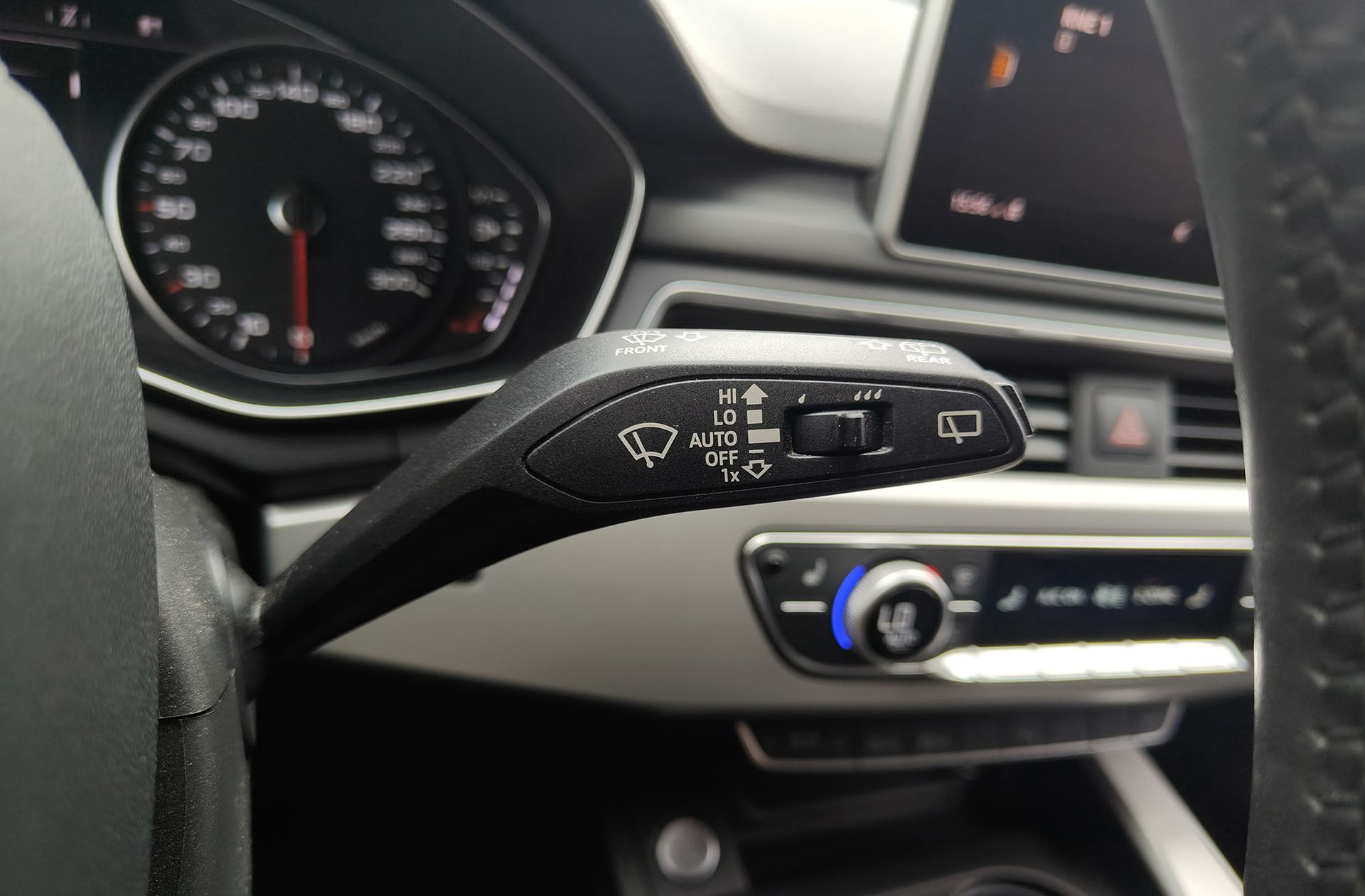 Audi A4 Avant Advanced 40 TDI S tronic - foto 36