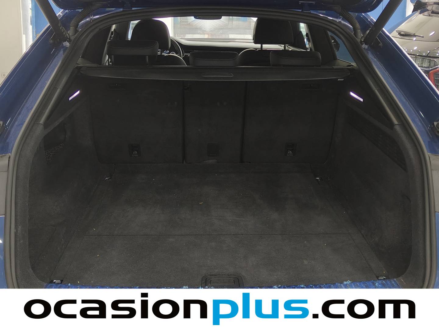 Fotos maletero Audi Q8 Audi Q8 S Line 55 TFSI quattro (340 CV) tiptronic