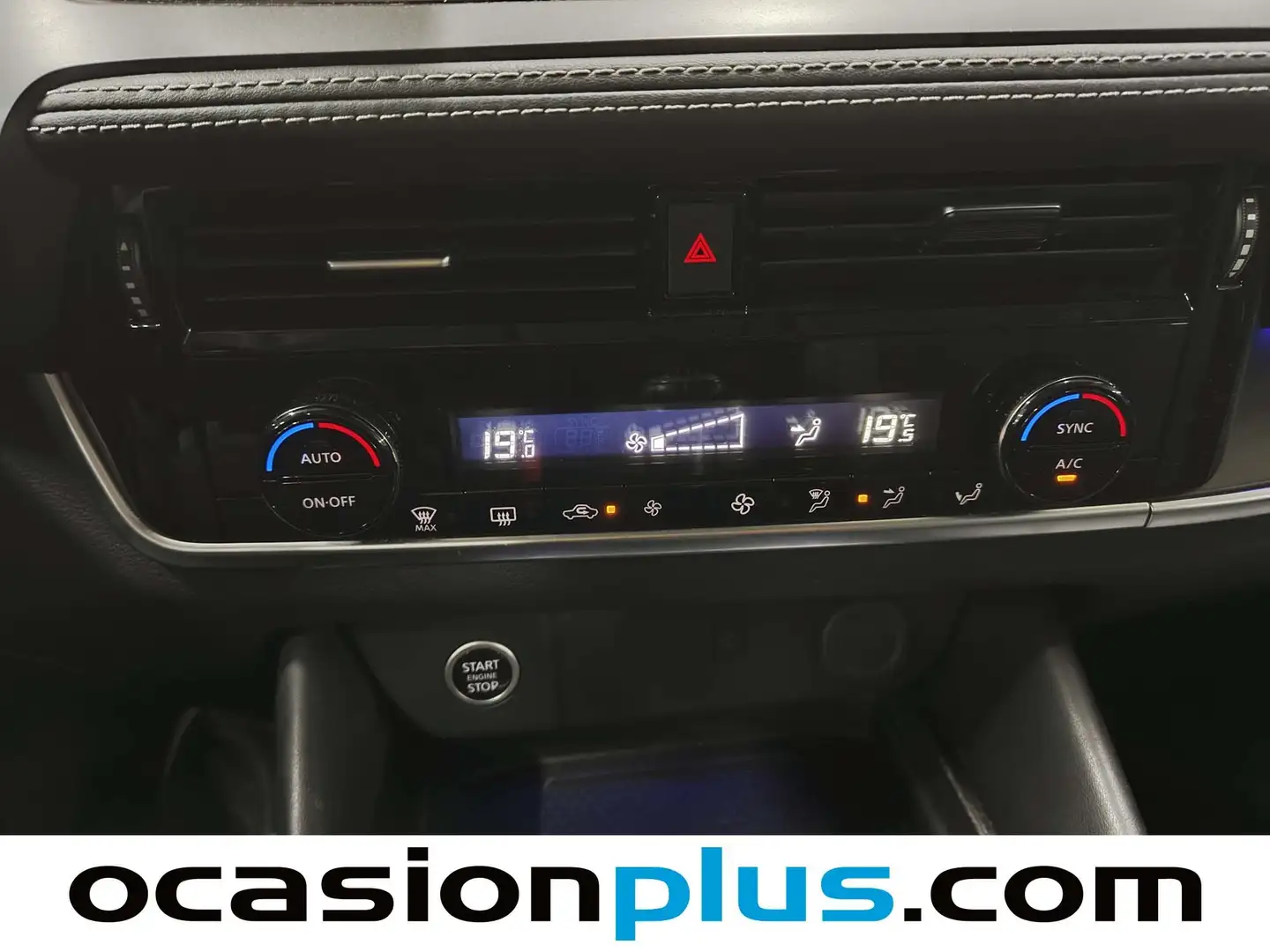 Foto Nissan QASHQAI Nissan Qashqai DIG-T 140 N-Connecta (140 CV)