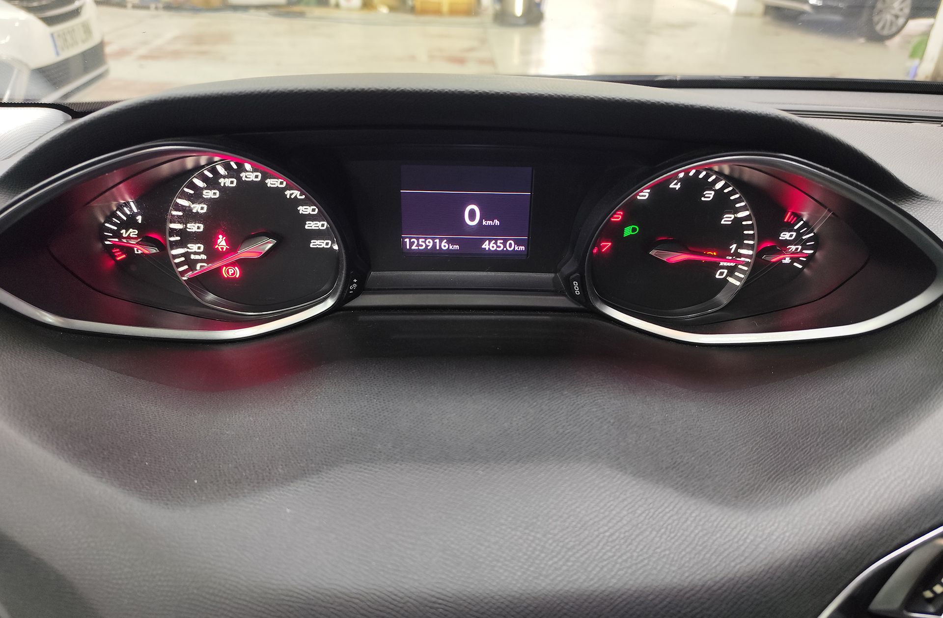 Peugeot 308 Allure 1.6 THP - foto 25