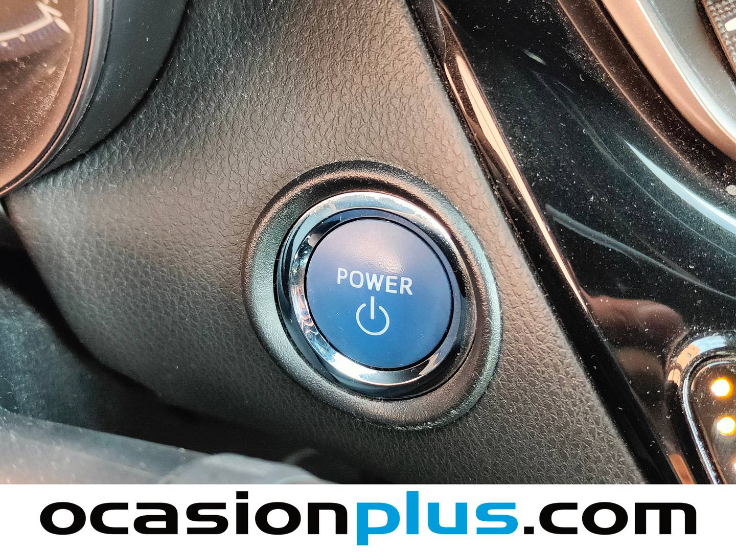 Foto Toyota C-HR Toyota C-HR 1.8 125H Advance (122 CV)