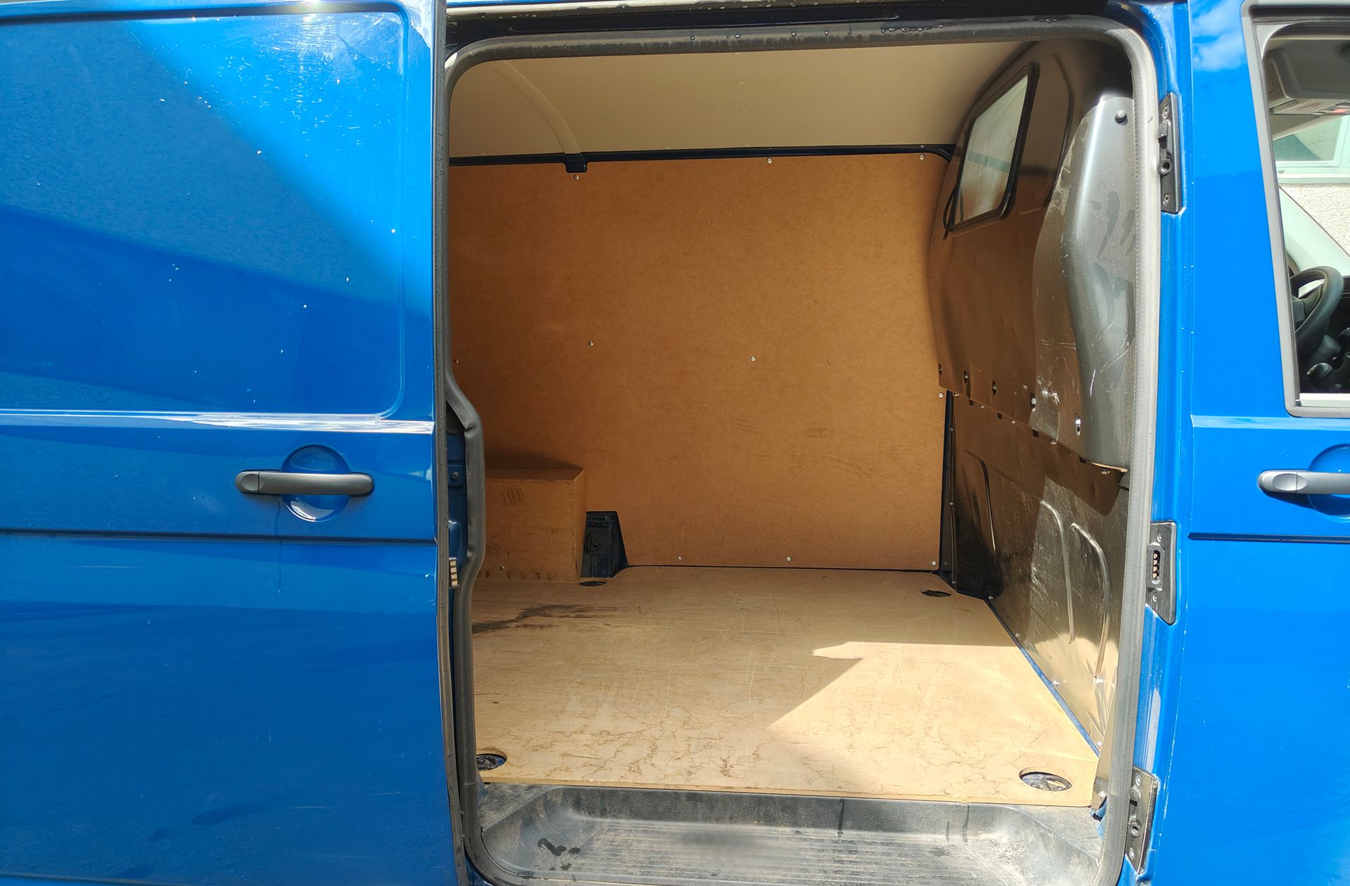 Volkswagen Transporter Furgon Batalla Corta TN 2.0 TDI - foto 14
