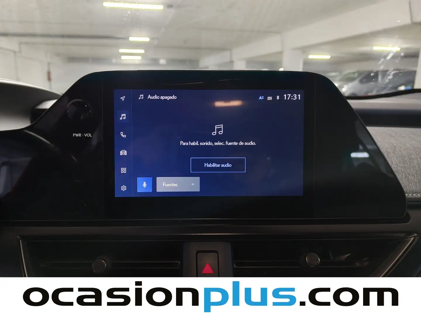 Foto Lexus UX Lexus UX 250h Business 2WD (184 CV)