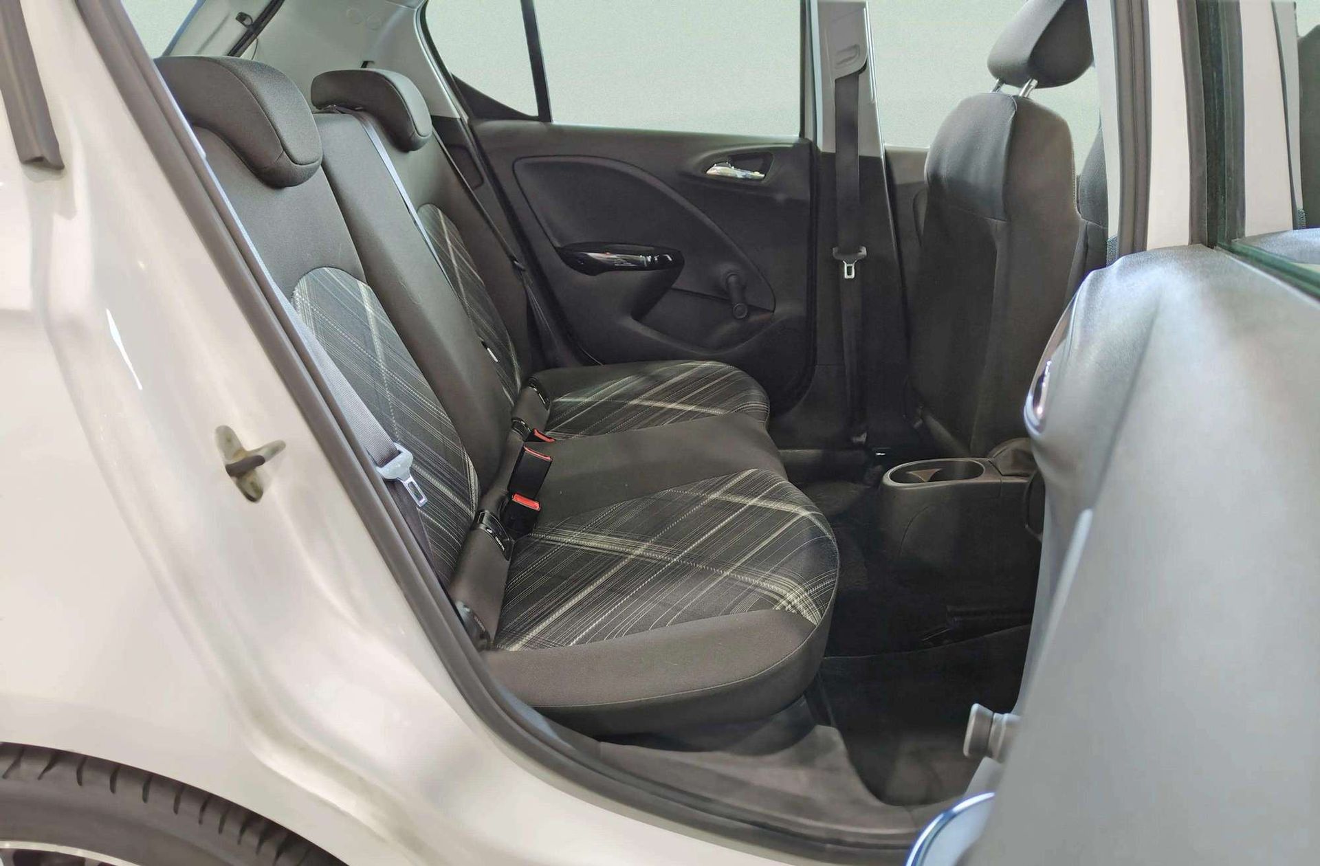 Opel Corsa 1.4 GLP Design Line - foto 16