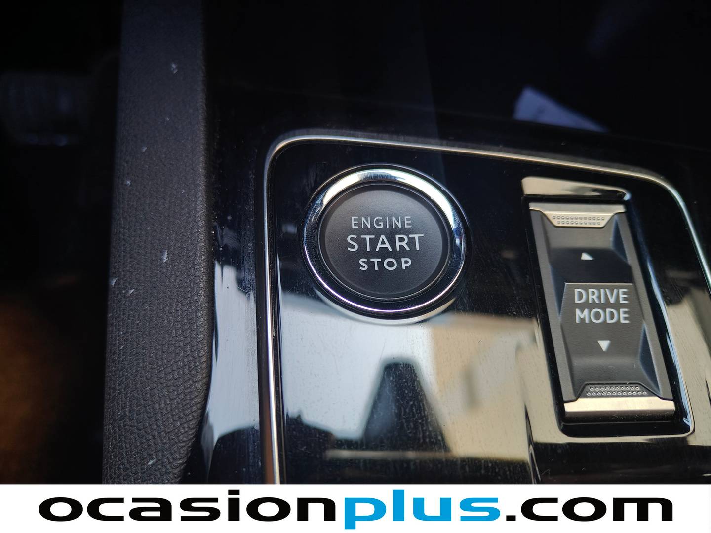 Peugeot 5008 Hybrid Peugeot 5008 Hybrid 1.2 Allure Pack eDCS6 (136 CV) 2024