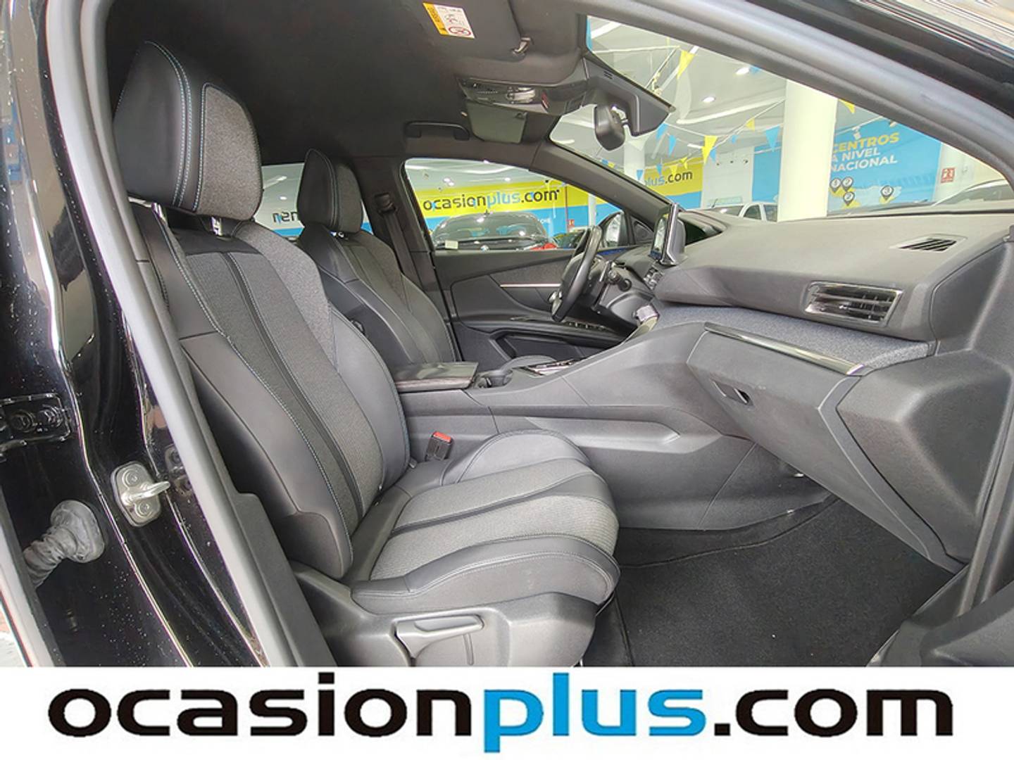 Foto Peugeot 3008 Peugeot 3008 PureTech 130 S&S Allure Pack EAT8  (130 CV)