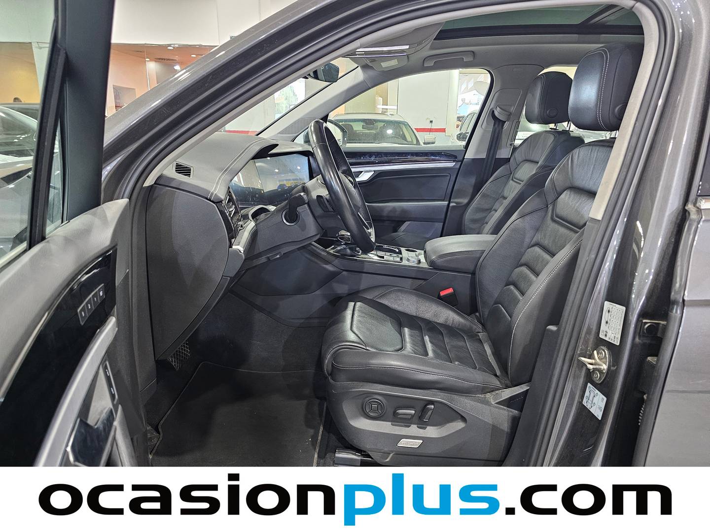 Foto asientos delanteros Volkswagen Touareg Volkswagen Touareg Elegance 3.0 V6 TSI eHybrid 4Motion (381 CV) tiptronic